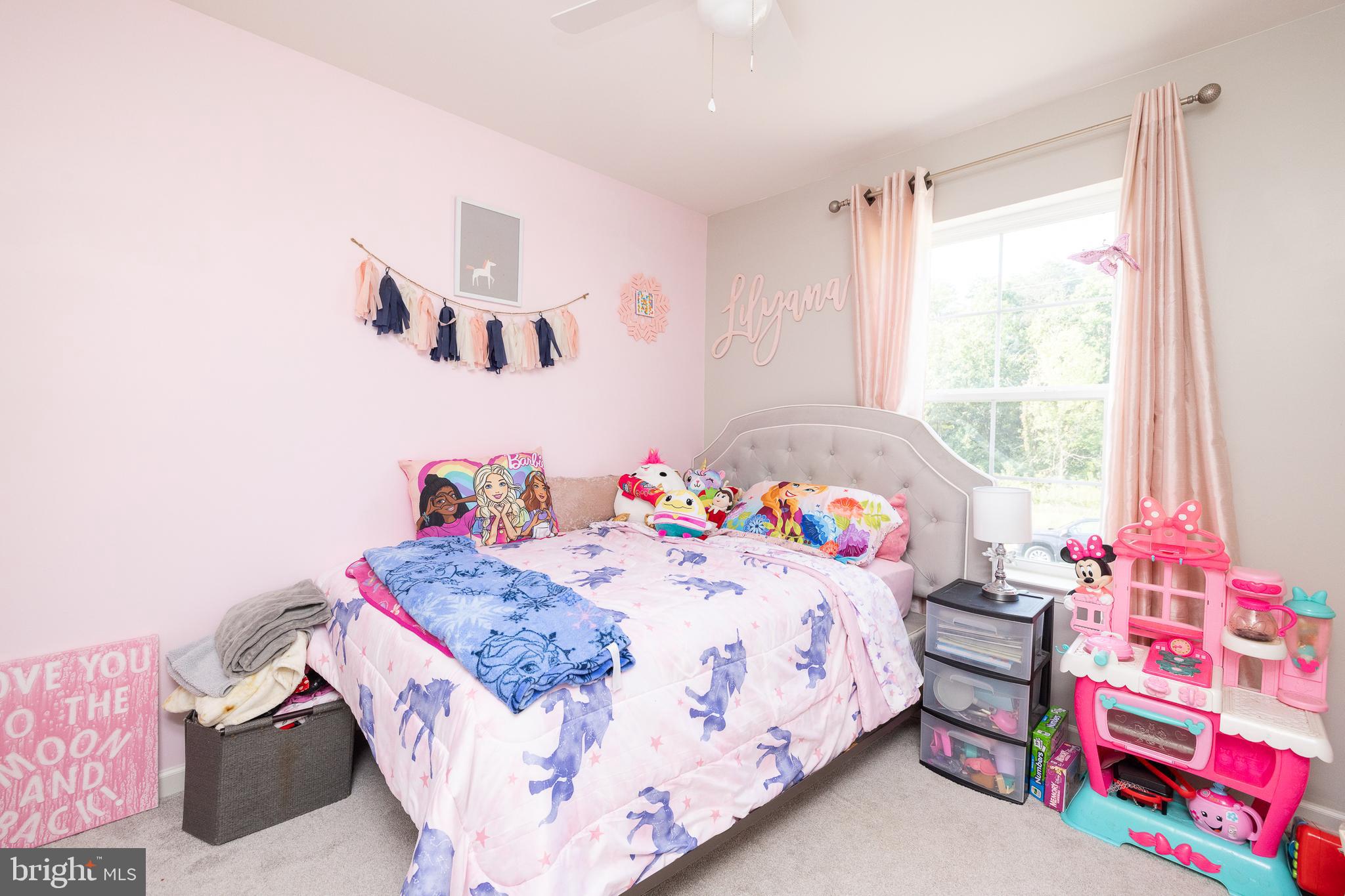 WHISPERING PINES - Residential