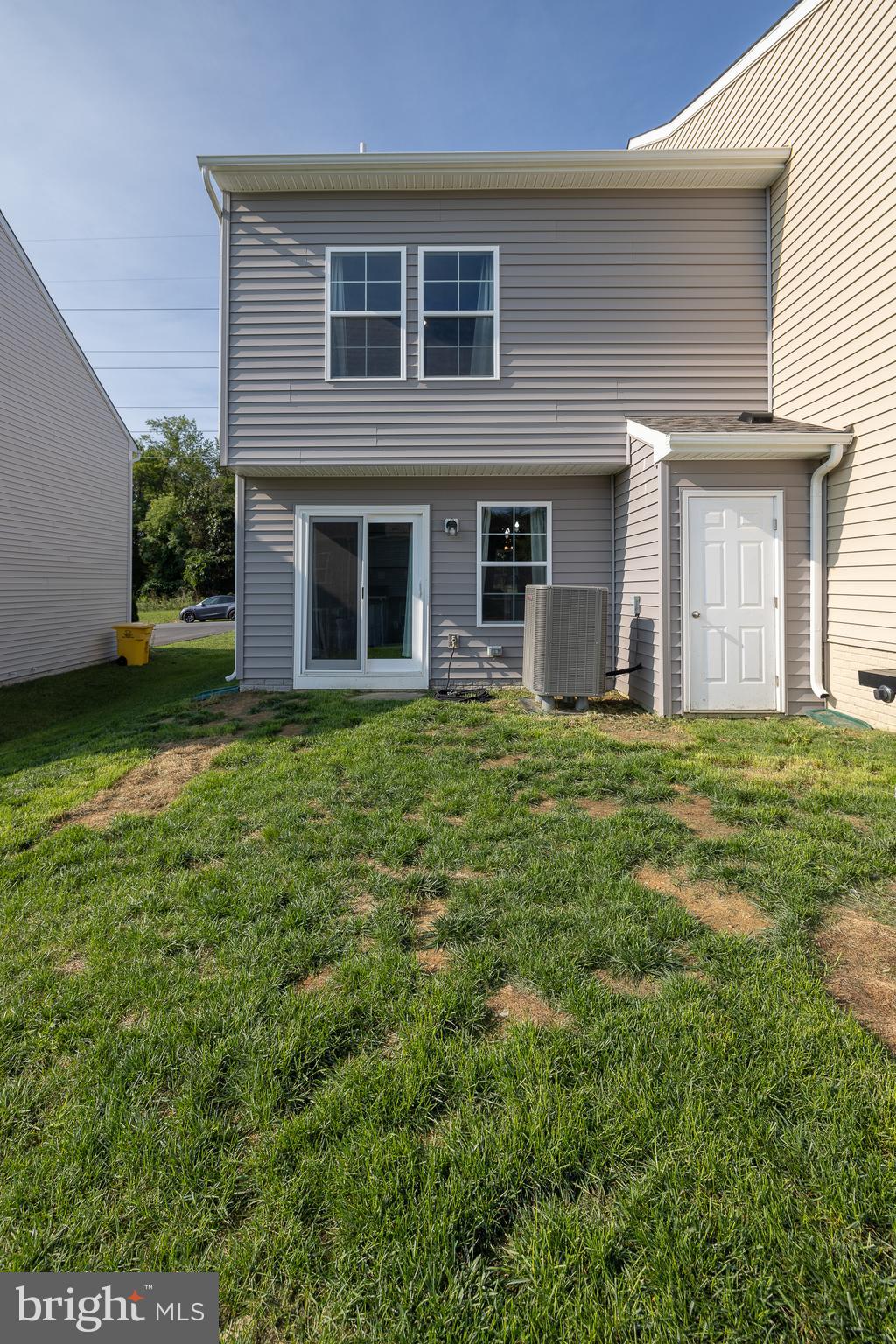 WHISPERING PINES - Residential
