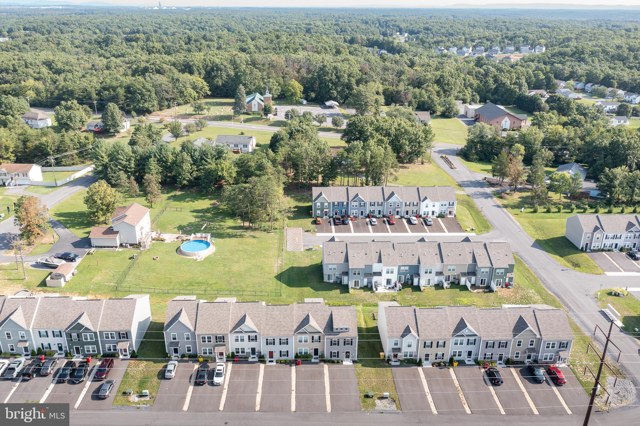 WHISPERING PINES - Residential