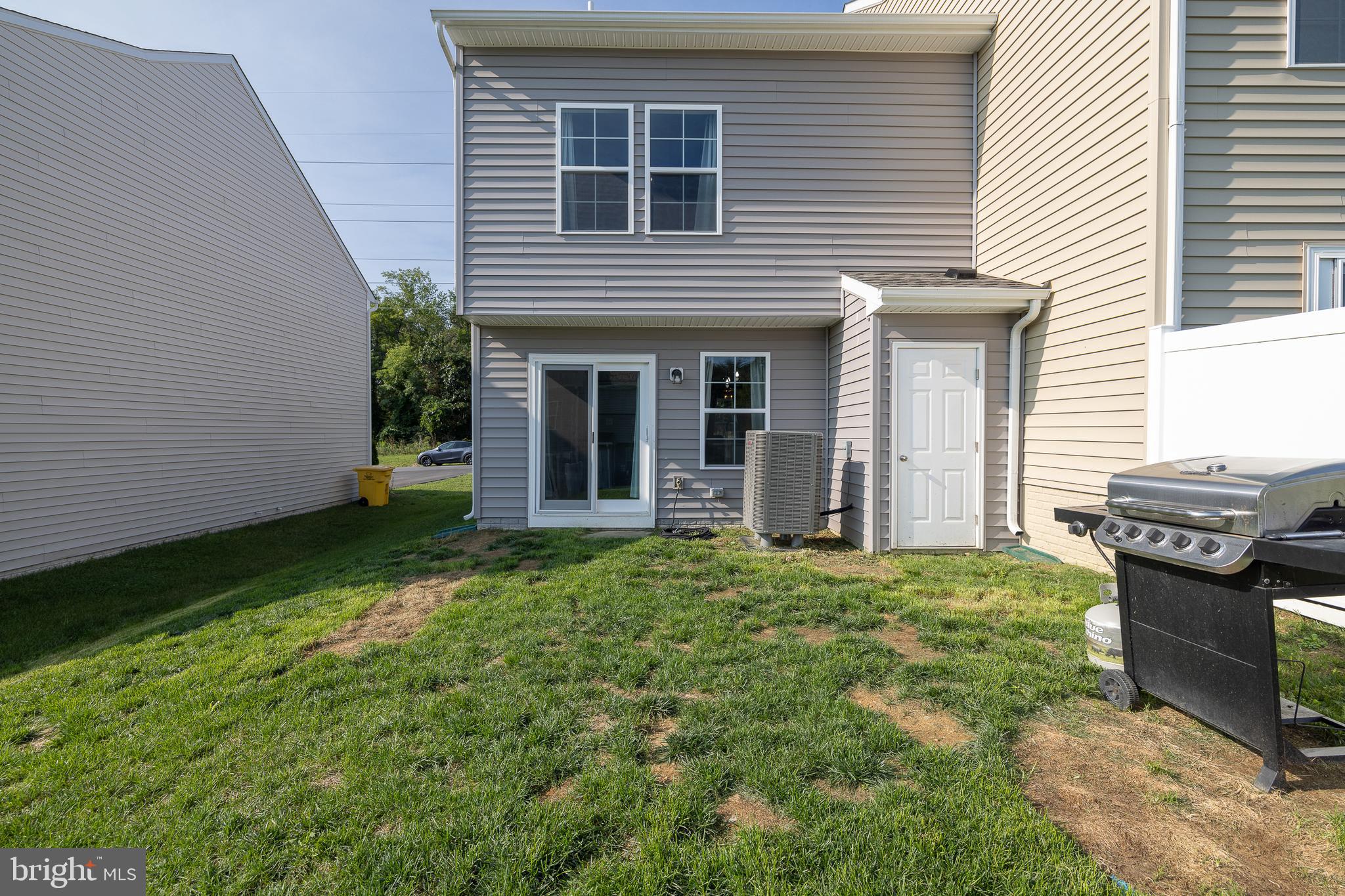 WHISPERING PINES - Residential