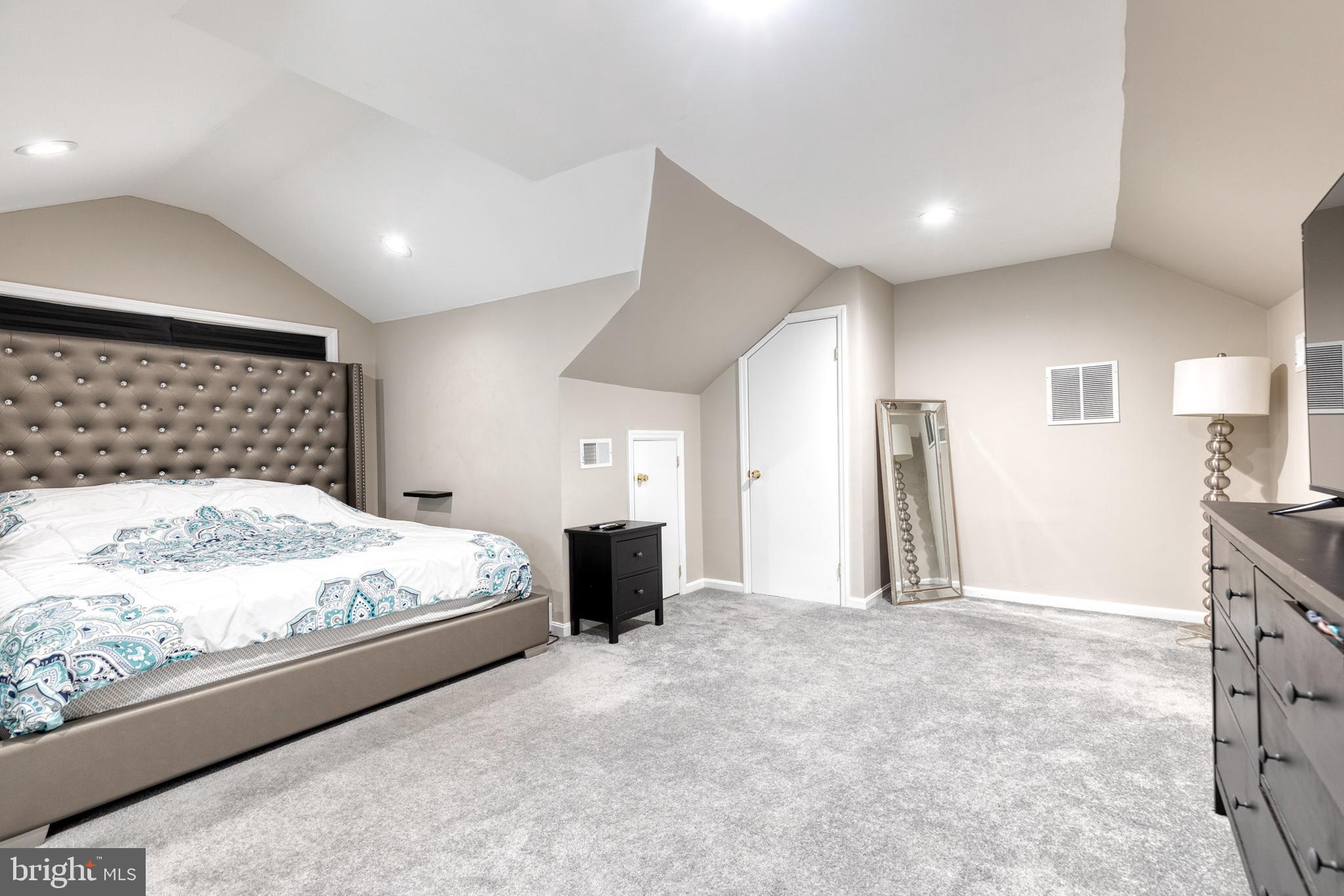 ROBERN PARK - Residential