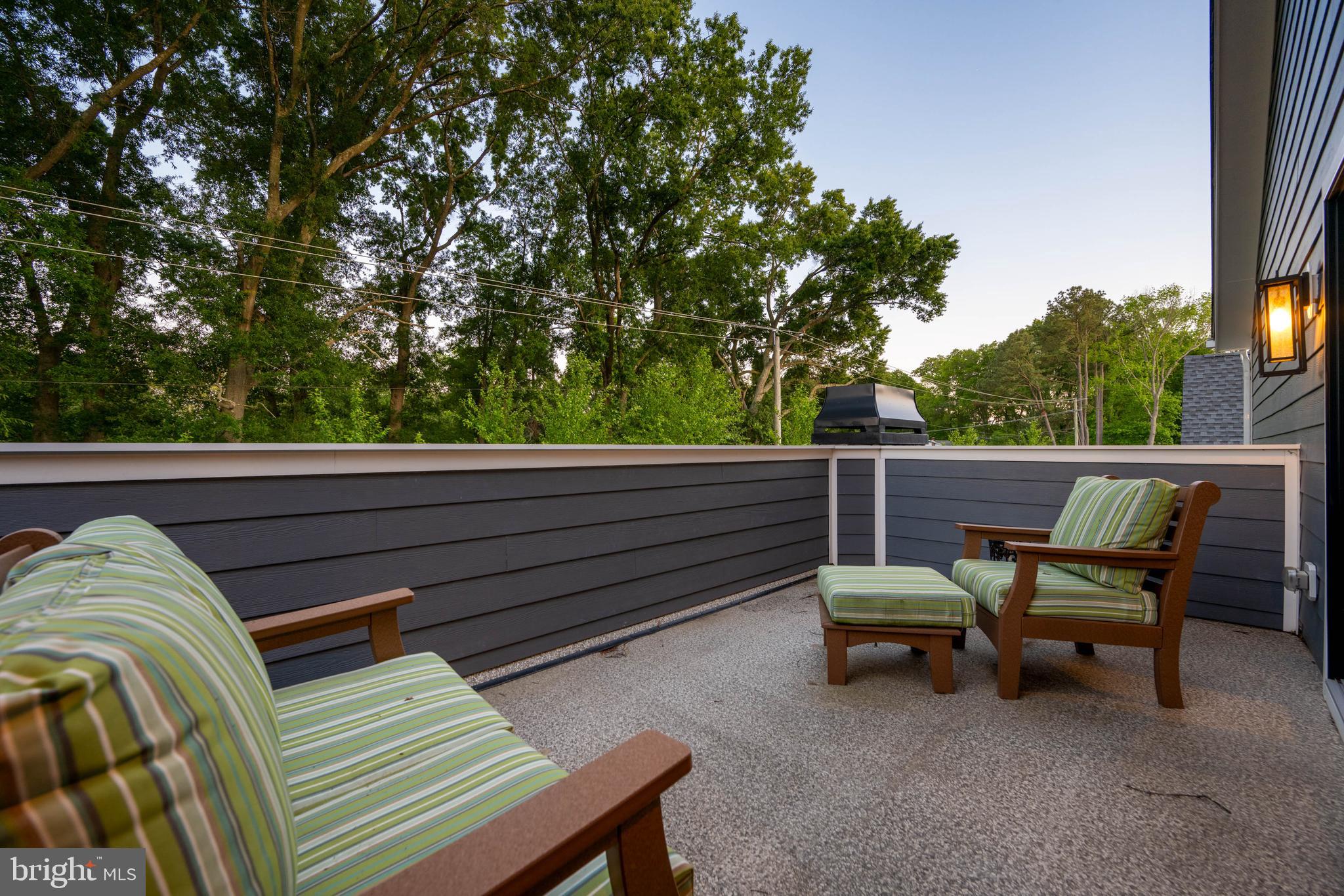 MARINERS RETREAT - Residential