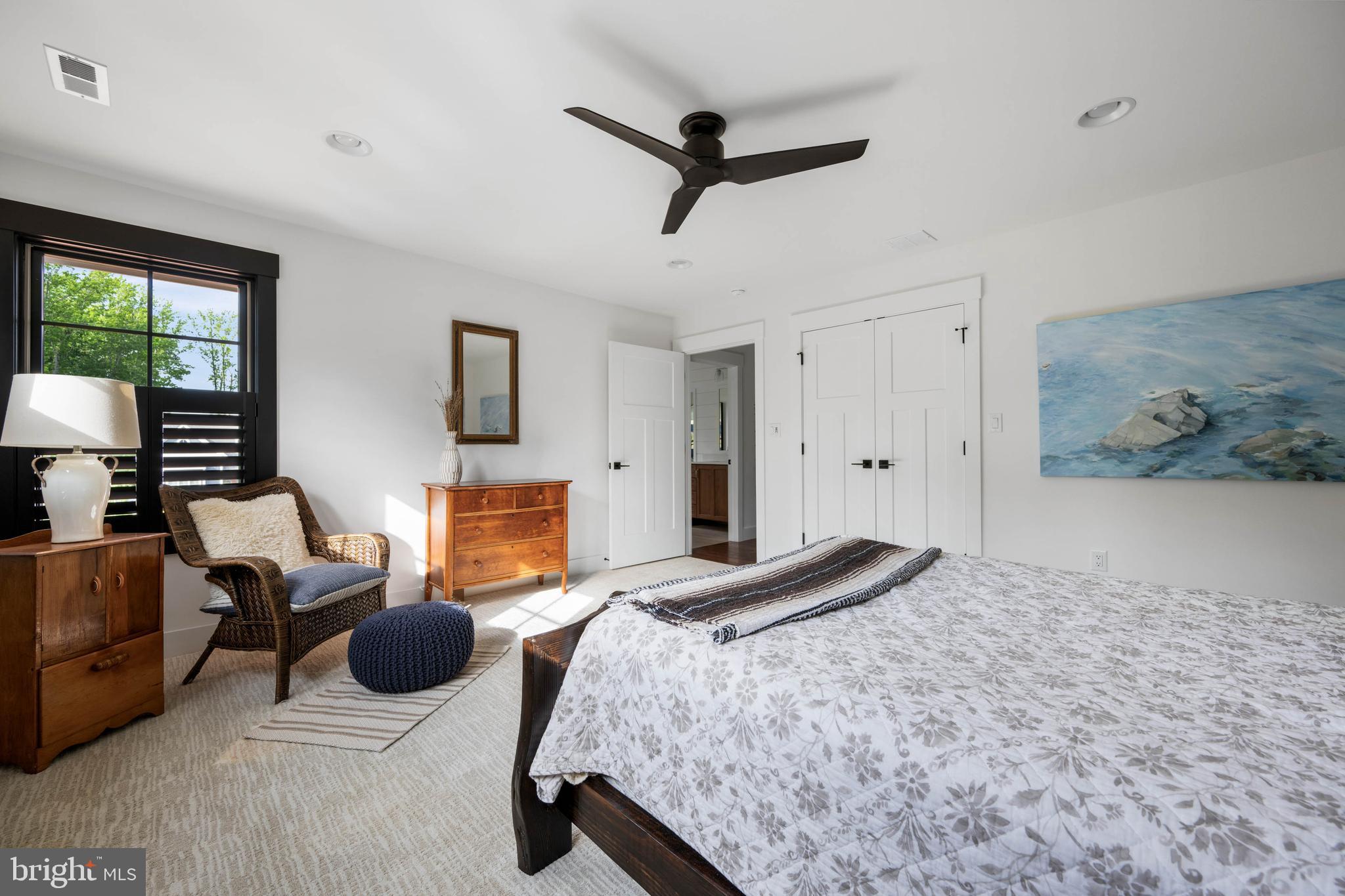 MARINERS RETREAT - Residential