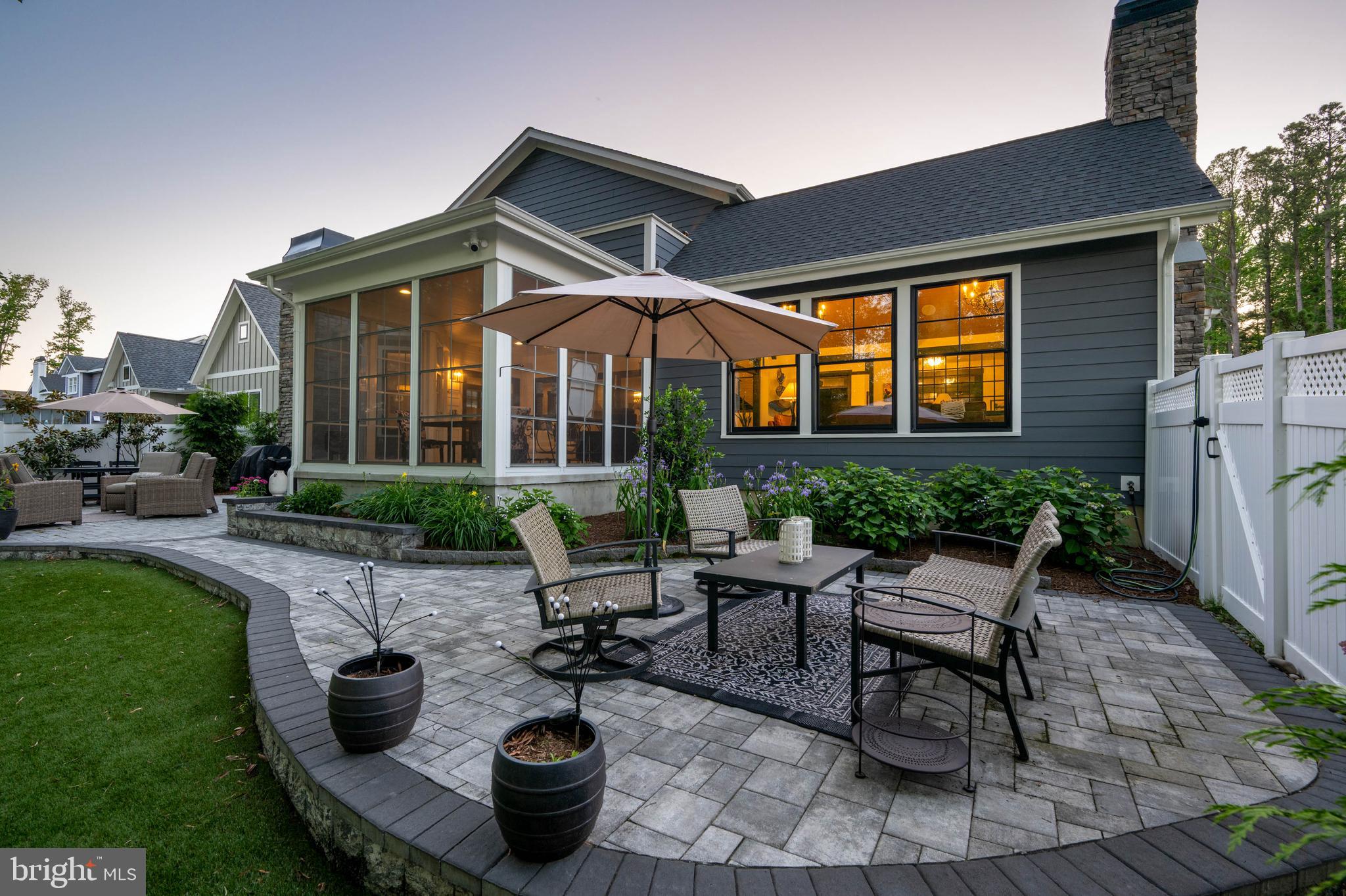 MARINERS RETREAT - Residential