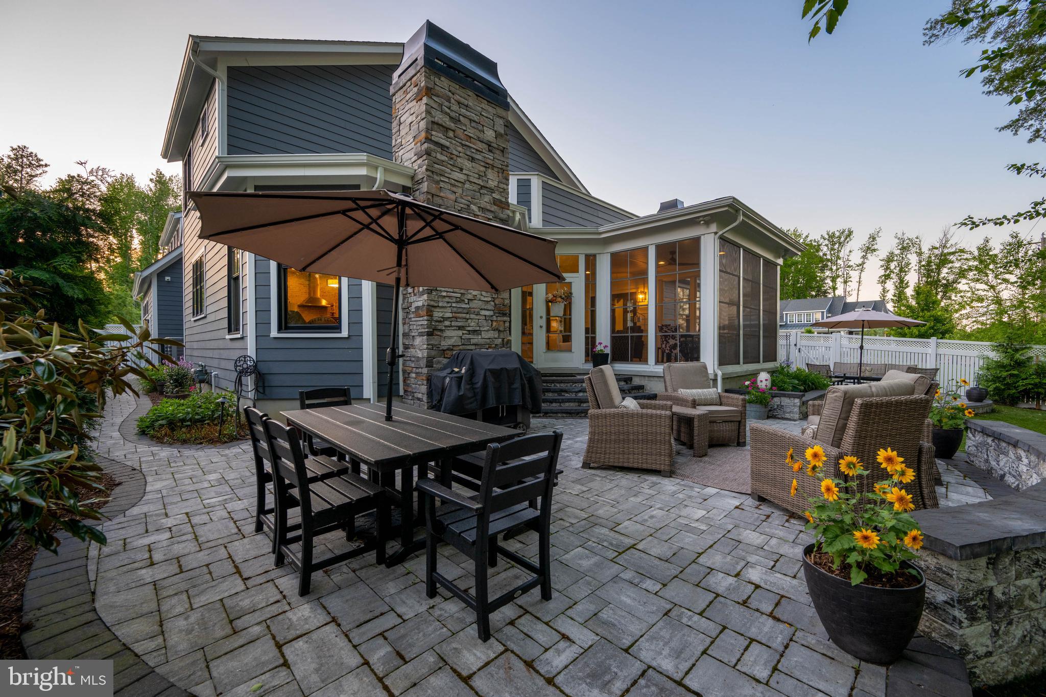MARINERS RETREAT - Residential