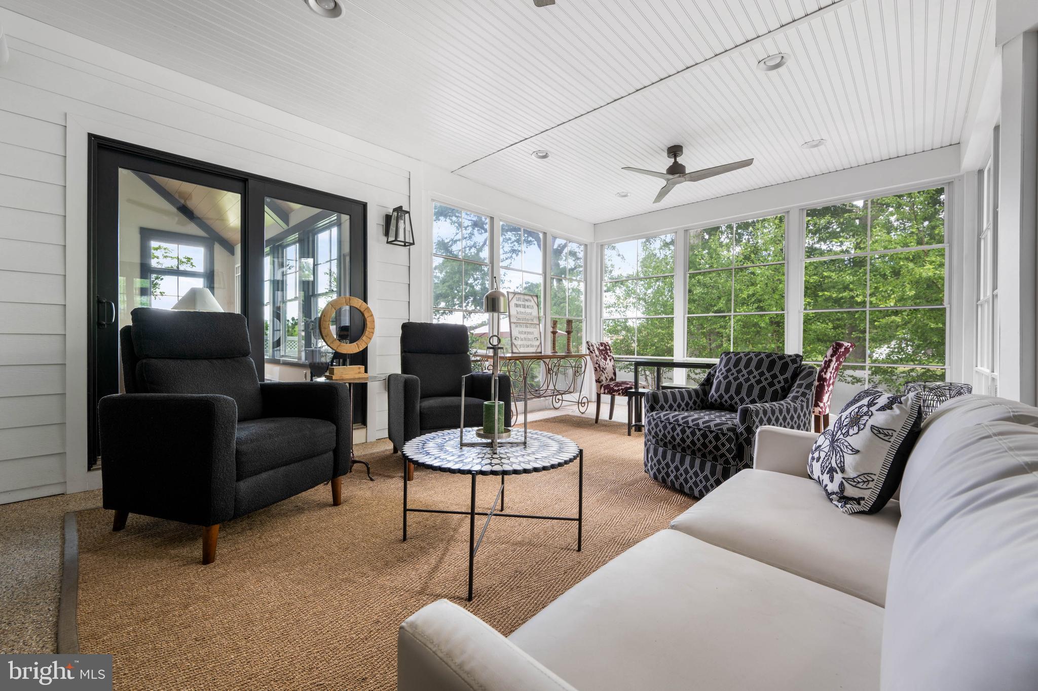 MARINERS RETREAT - Residential