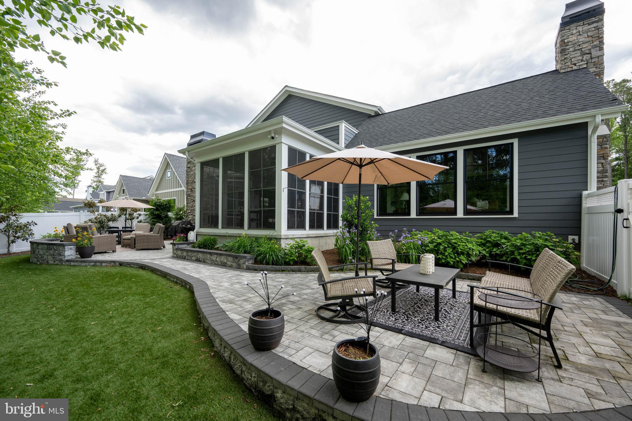 MARINERS RETREAT - Residential