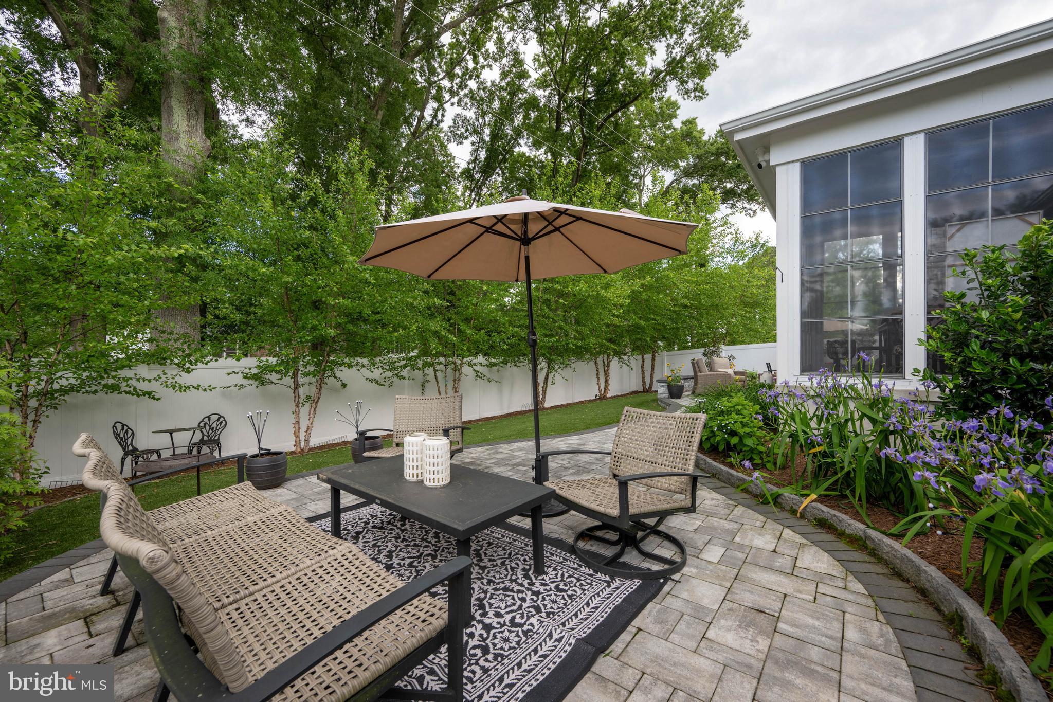 MARINERS RETREAT - Residential
