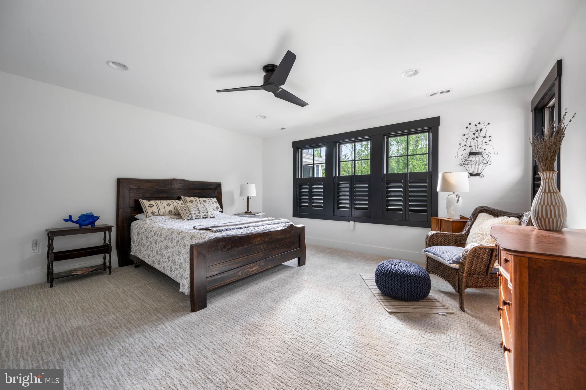 MARINERS RETREAT - Residential