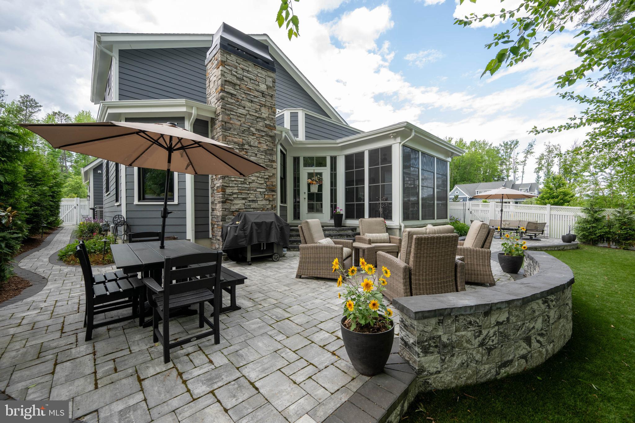 MARINERS RETREAT - Residential