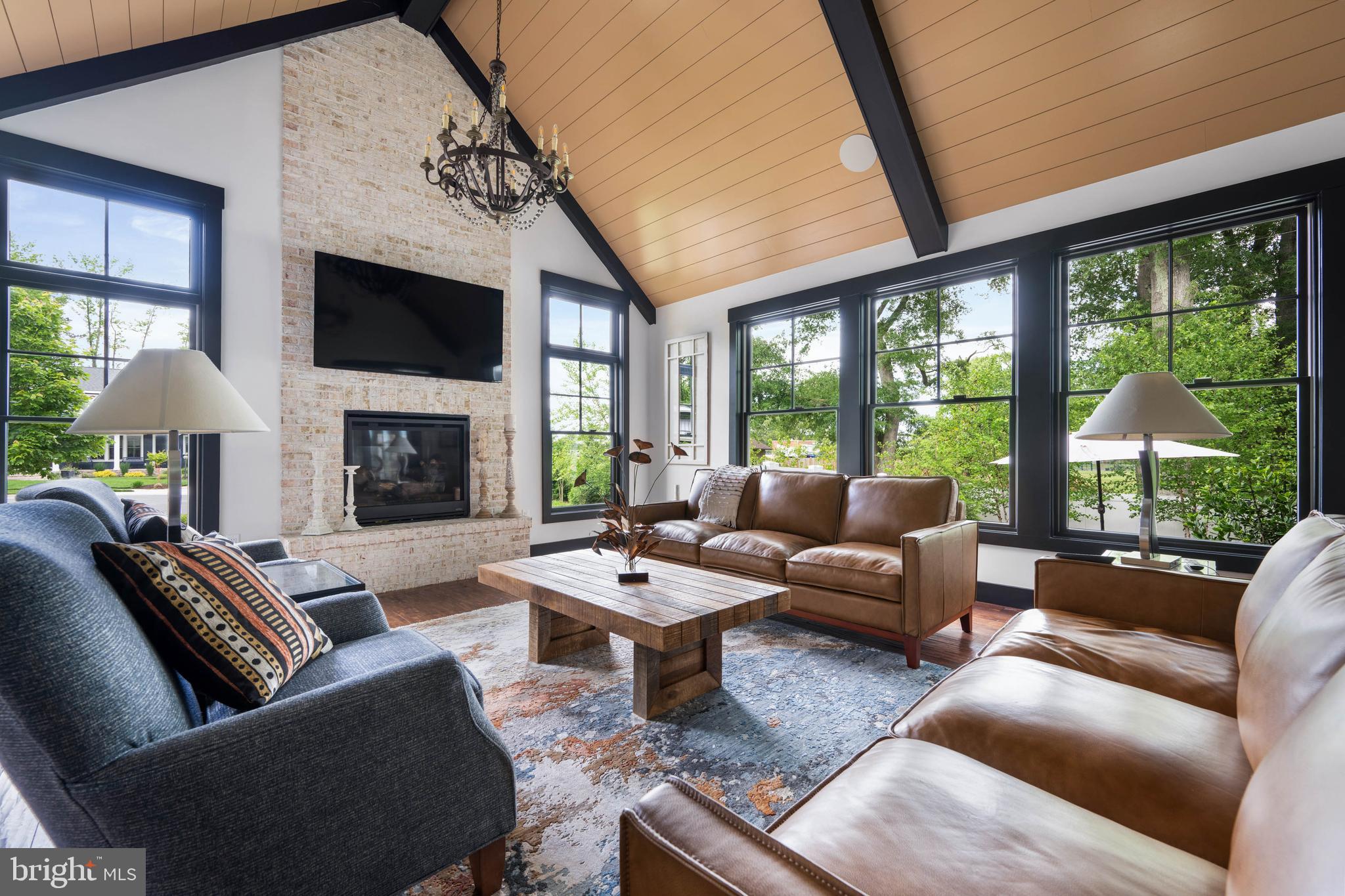 MARINERS RETREAT - Residential