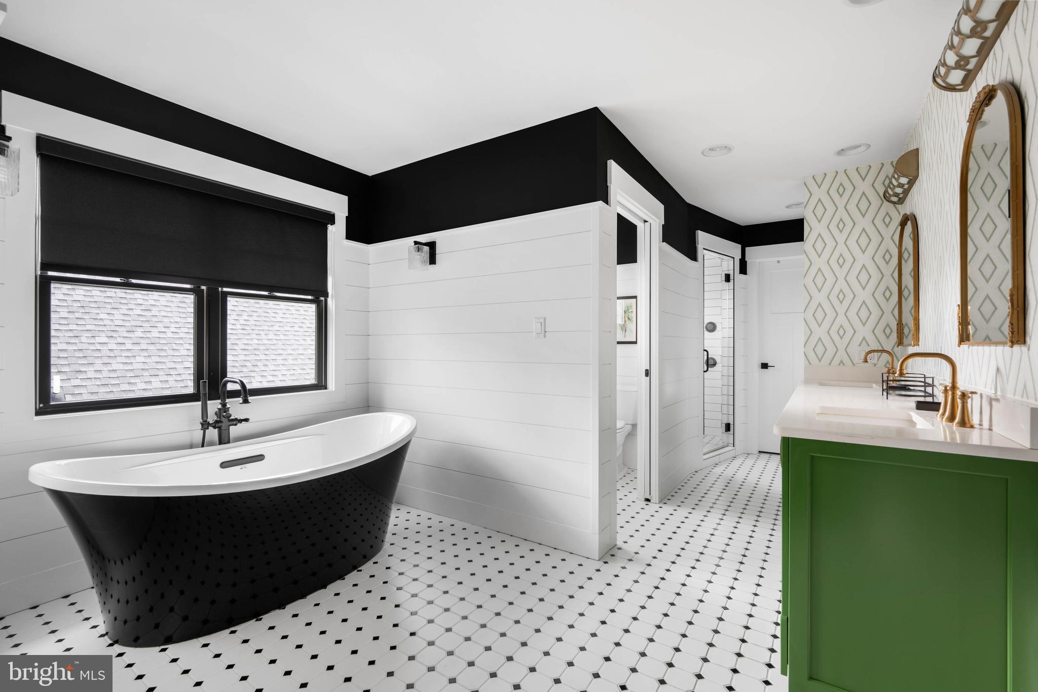 MARINERS RETREAT - Residential