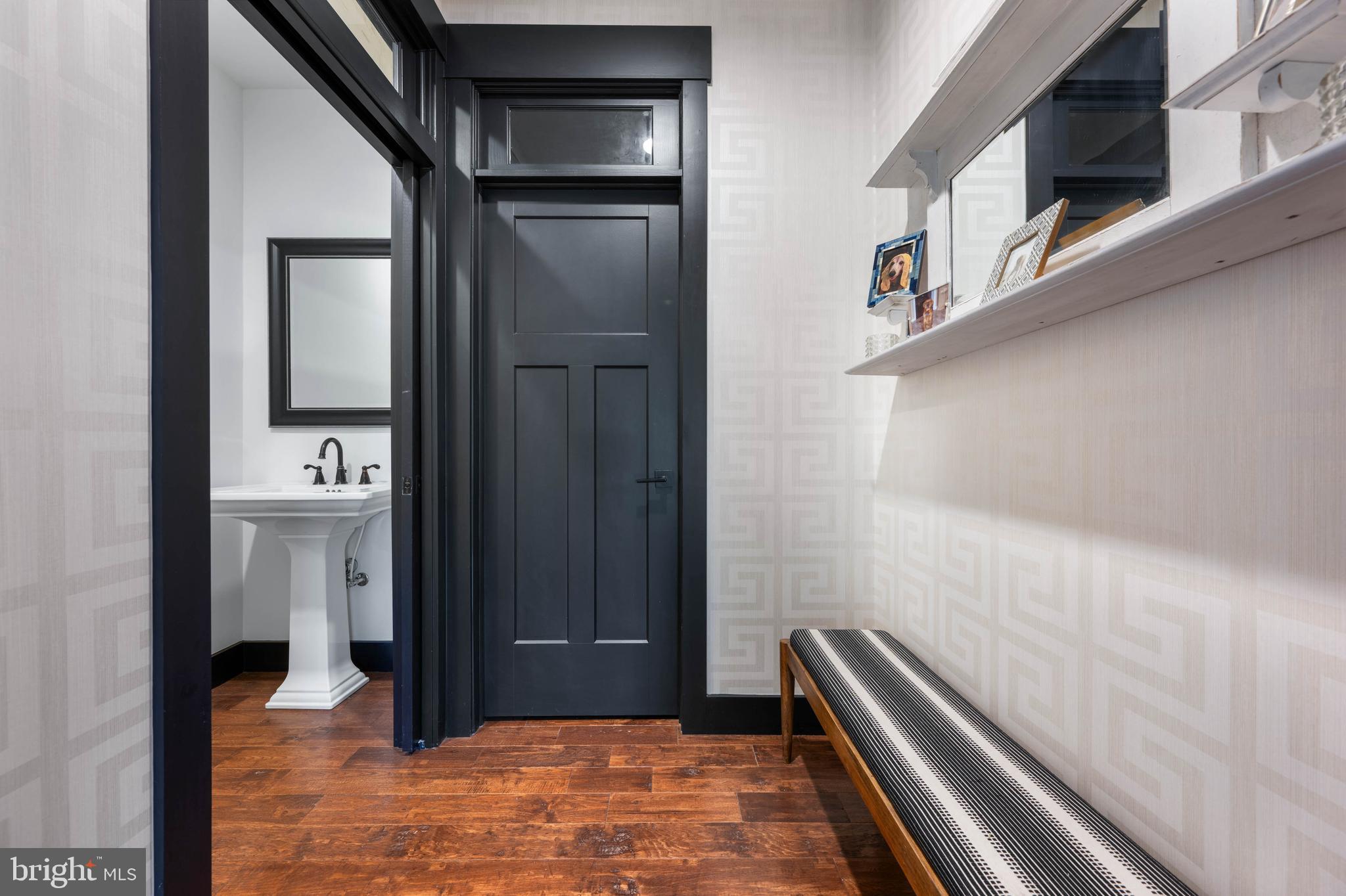MARINERS RETREAT - Residential