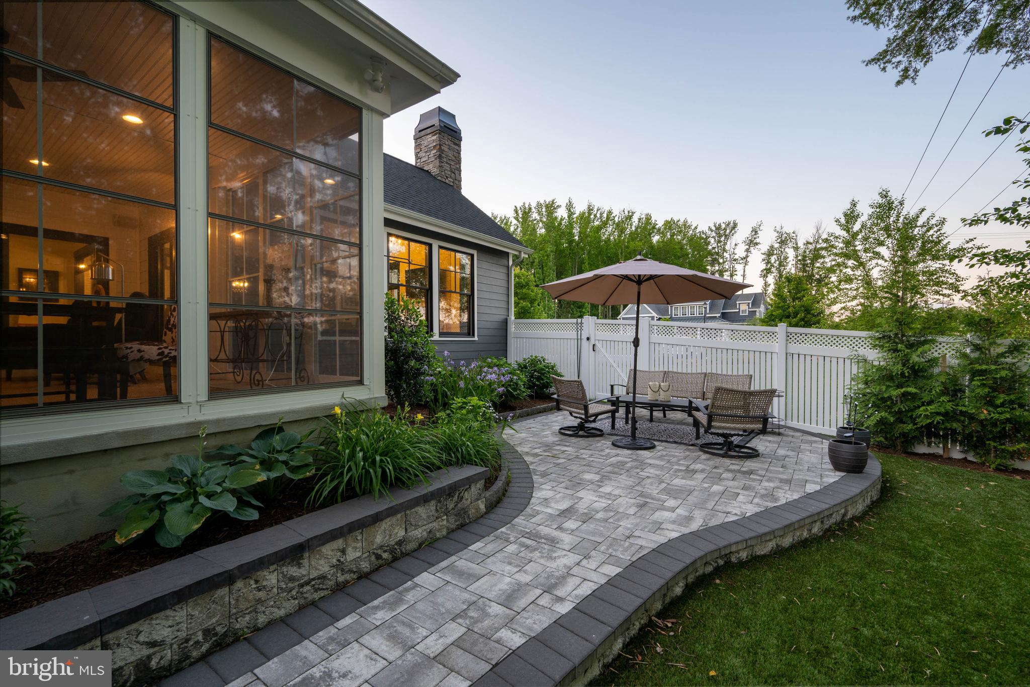 MARINERS RETREAT - Residential