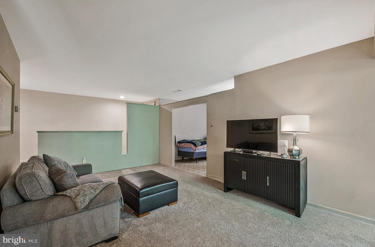 FAIRWINDS OF ANNAPOLIS - Residential