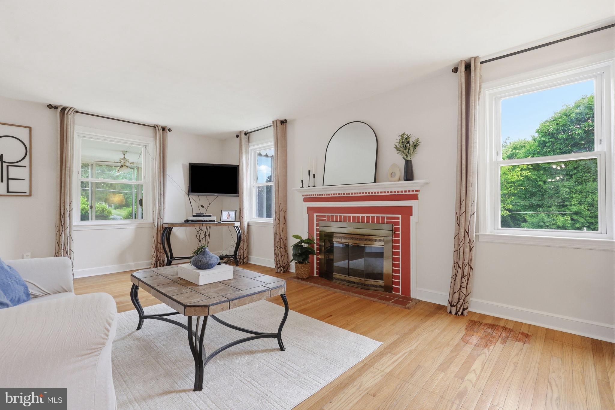 OAK LANE MANOR - Residential