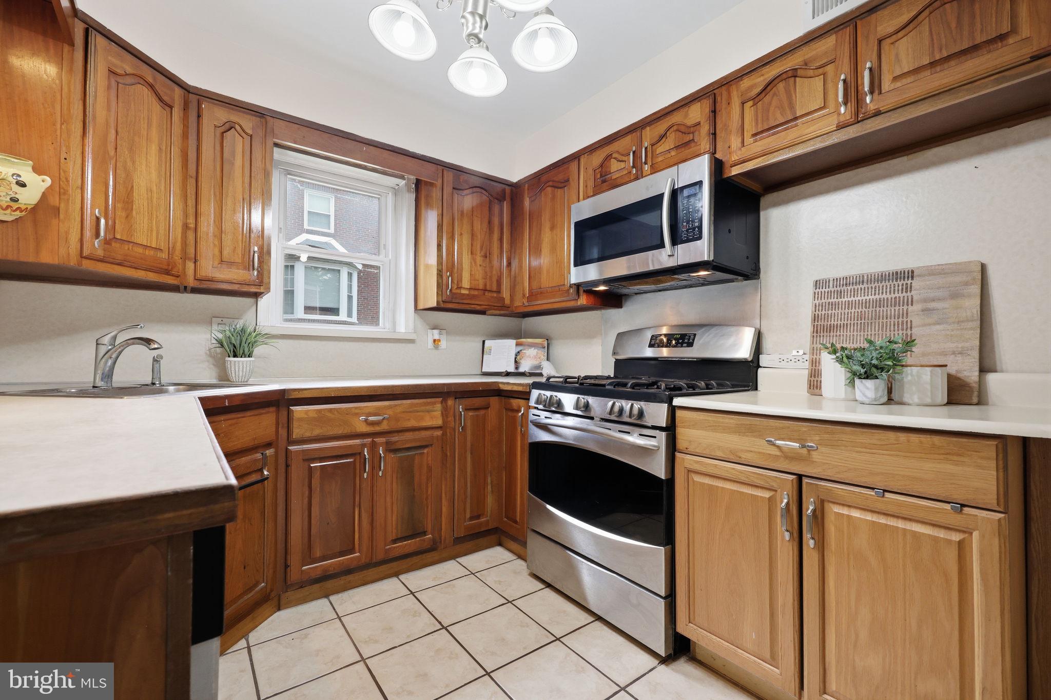 OAK LANE MANOR - Residential