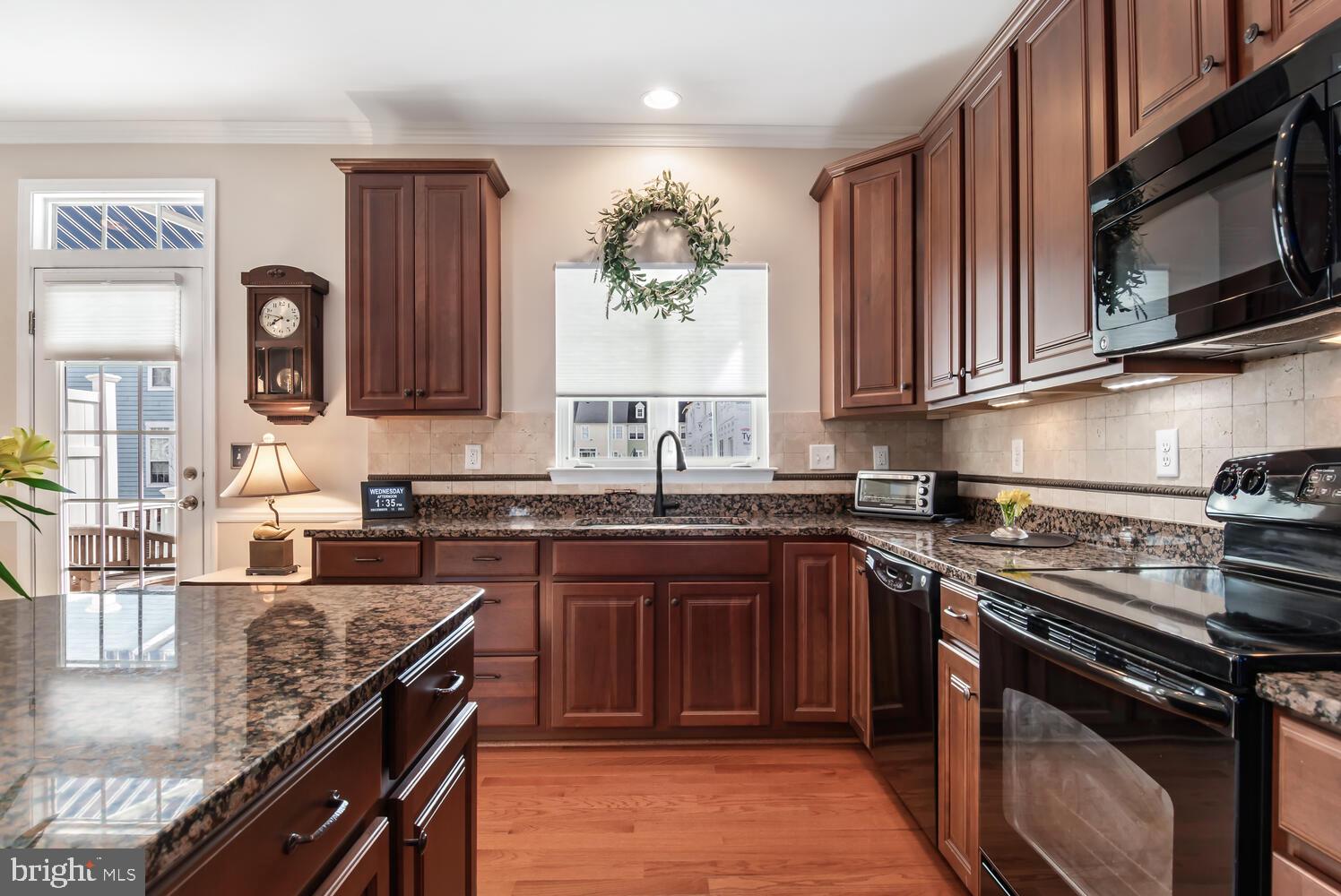 EASTON - Residential