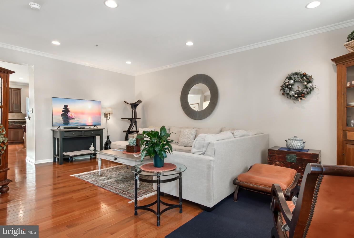 EASTON - Residential