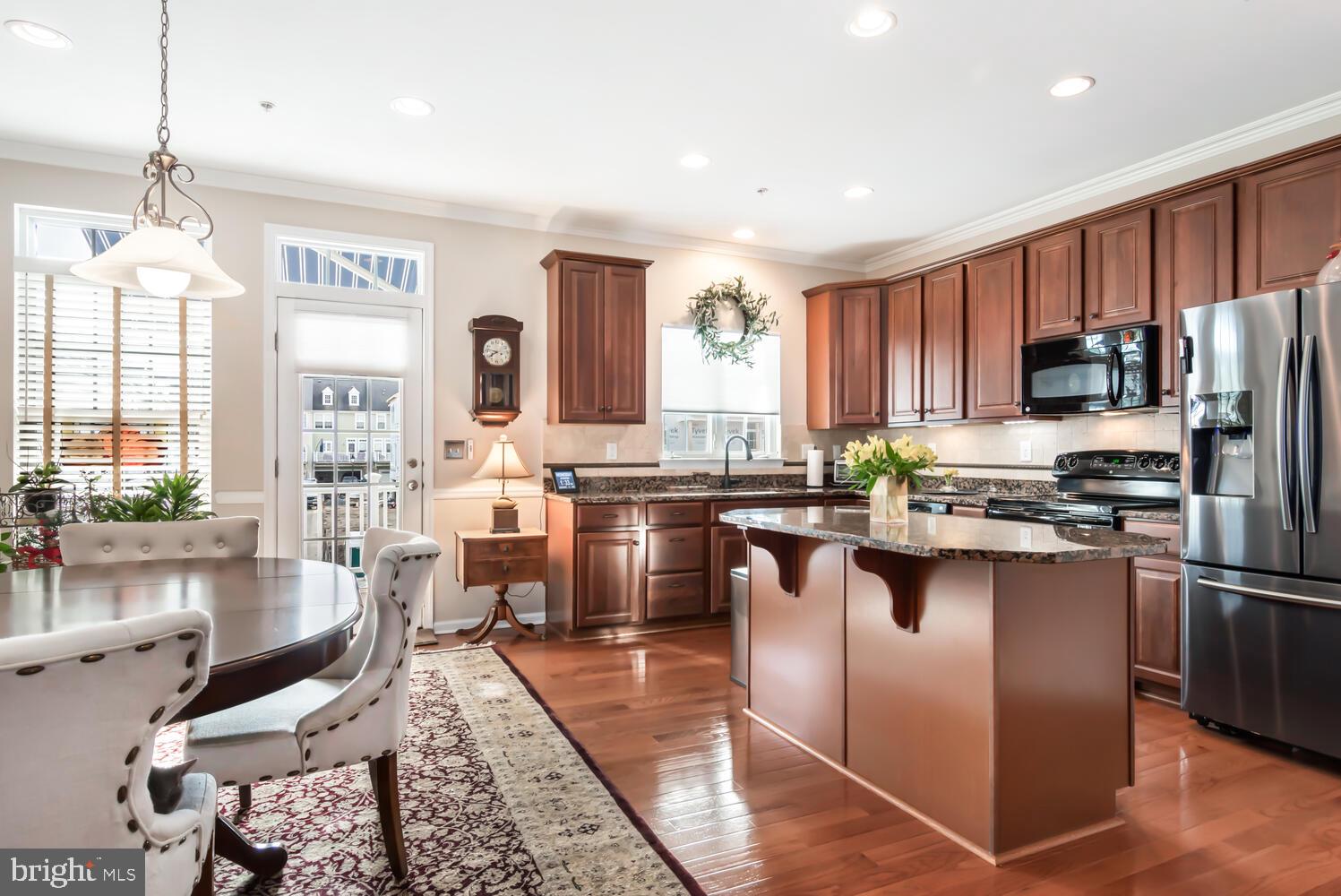 EASTON - Residential