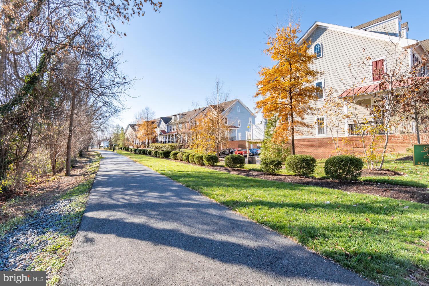 EASTON - Residential