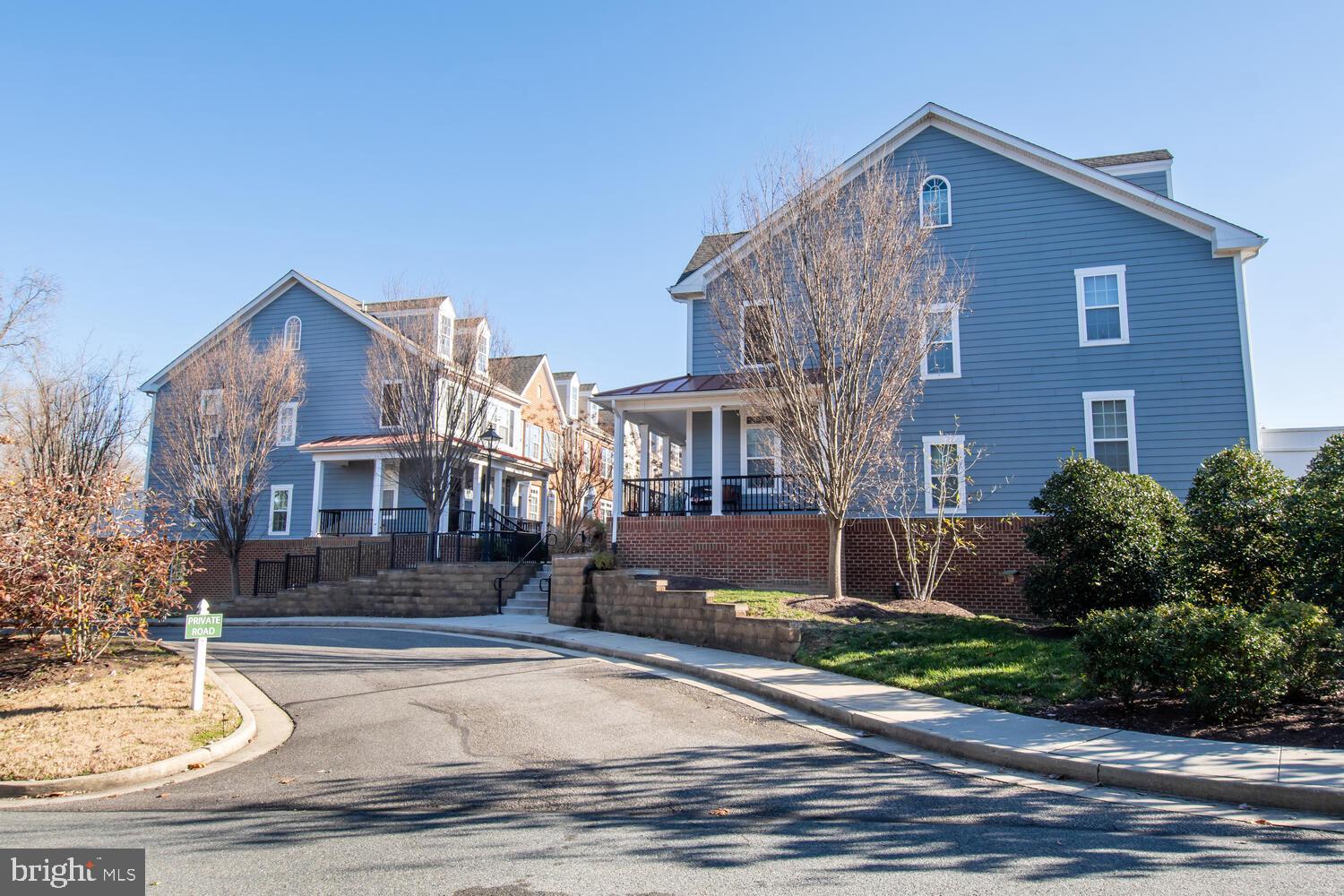 EASTON - Residential