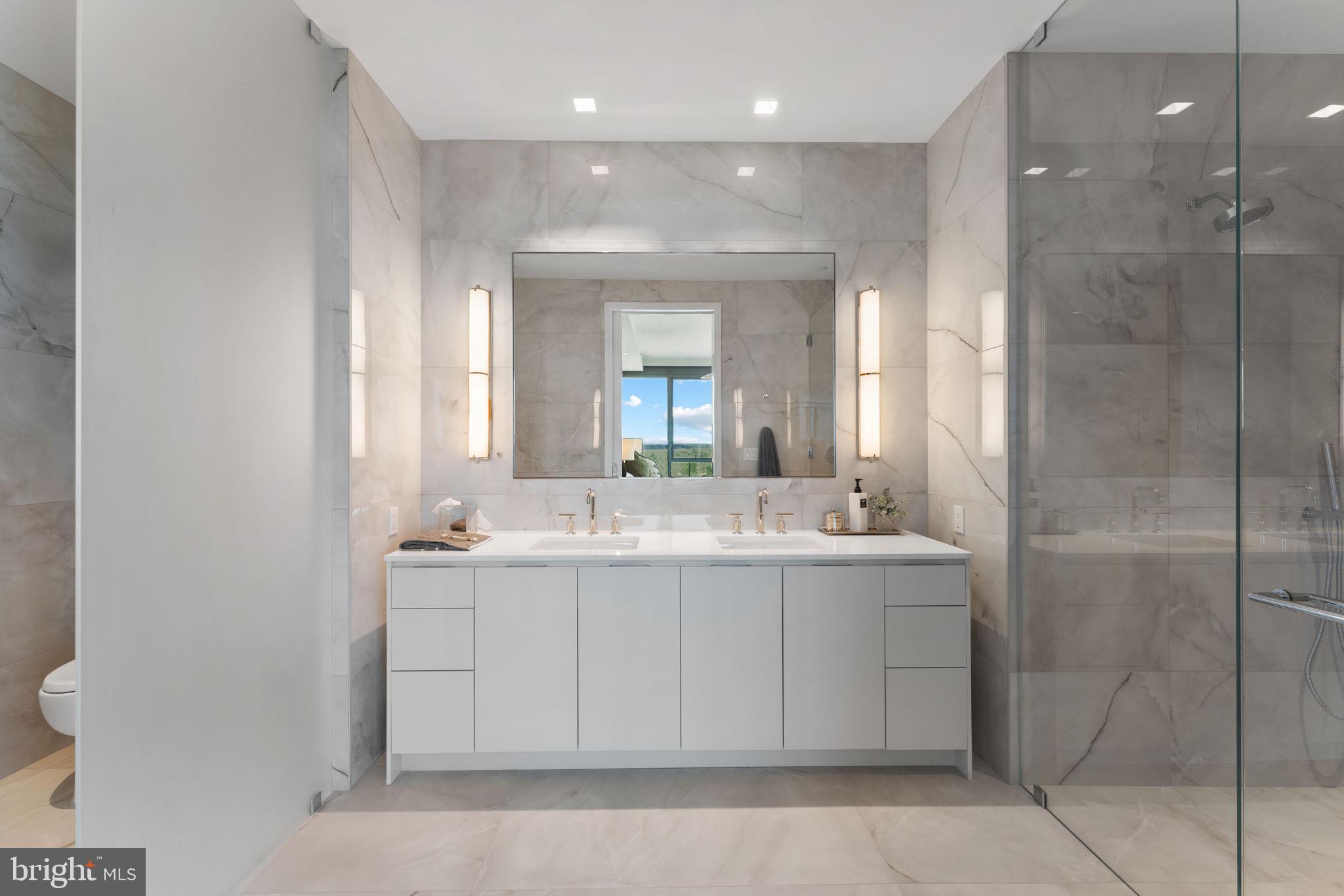 RESTON - Residential