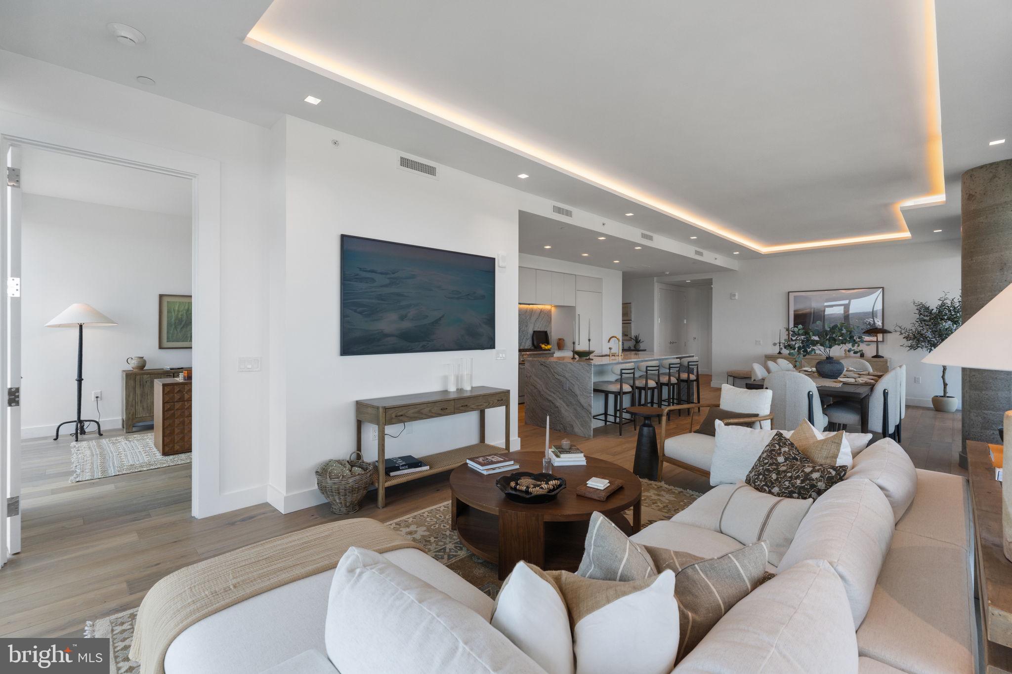 RESTON - Residential