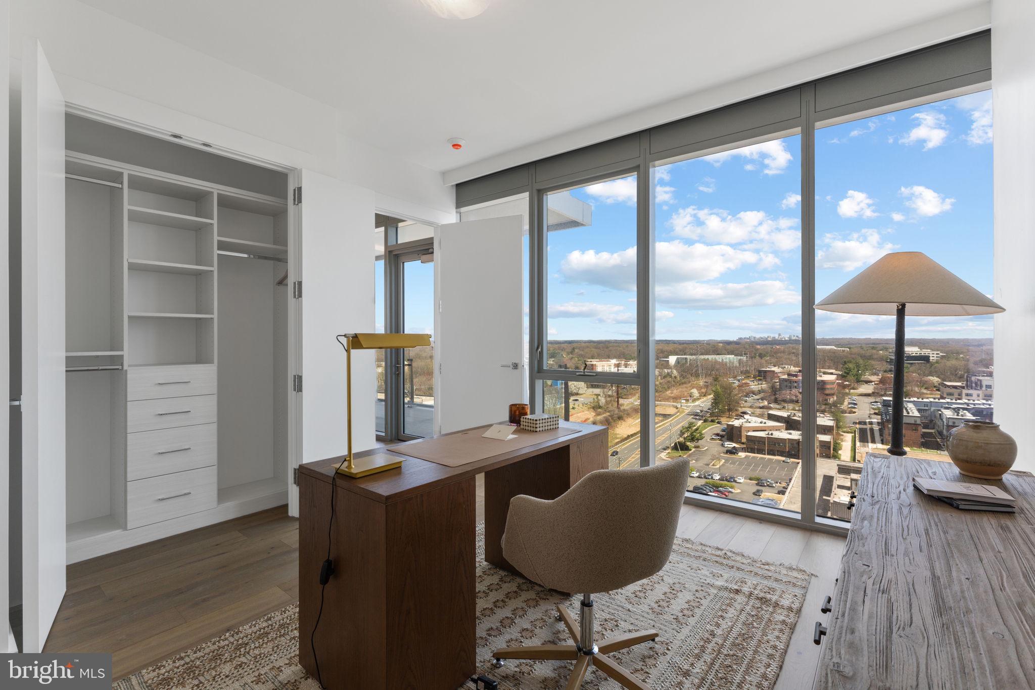 RESTON - Residential