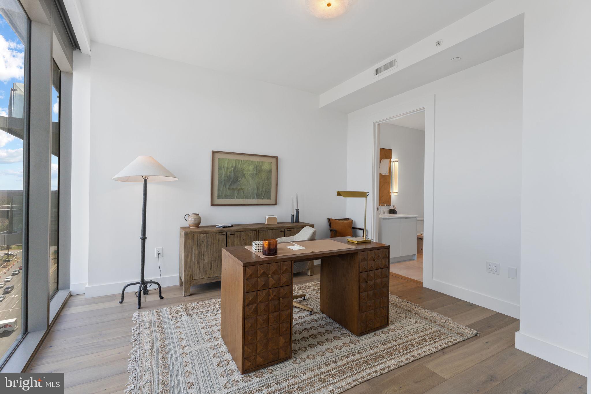 RESTON - Residential