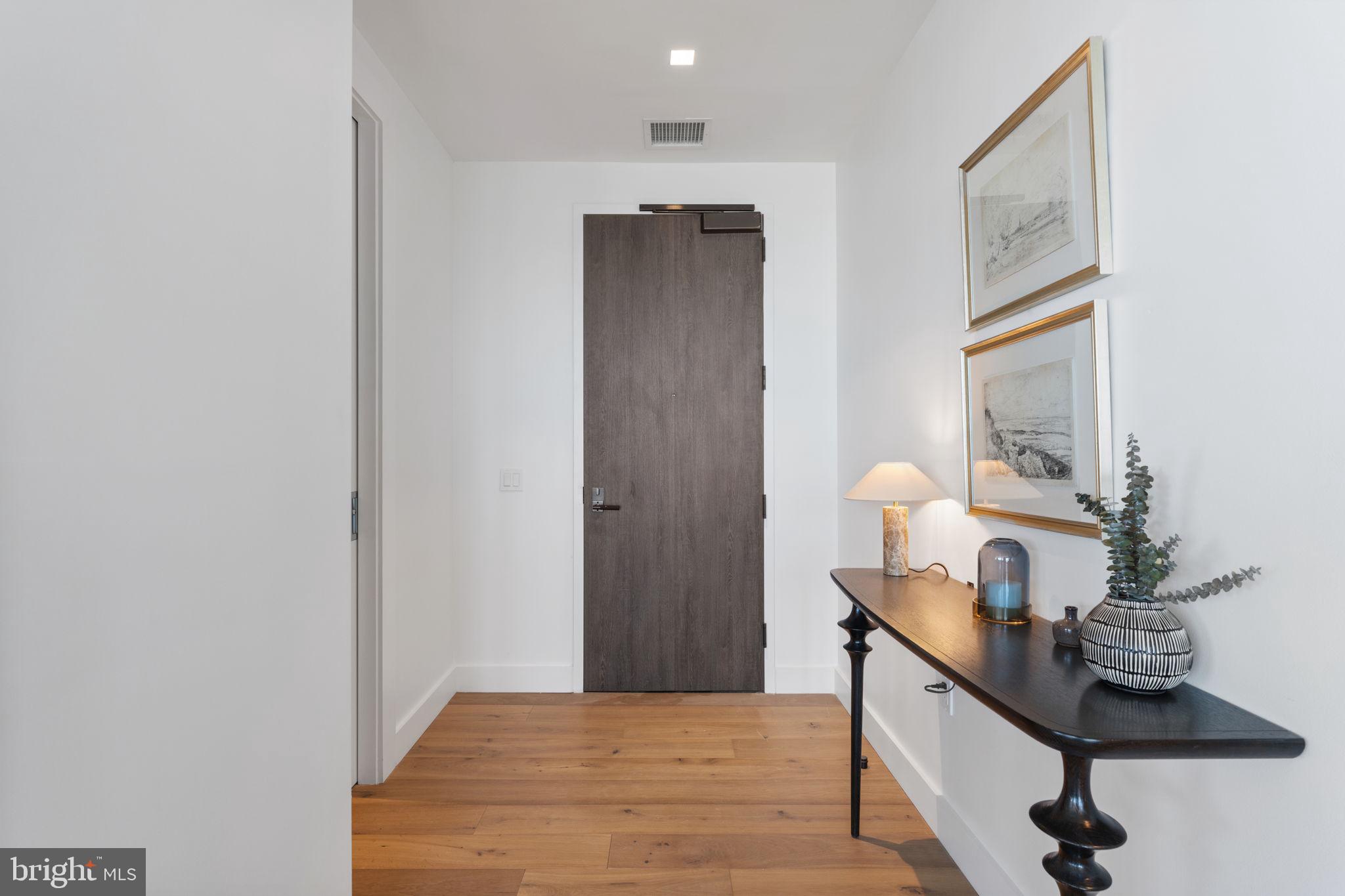 RESTON - Residential
