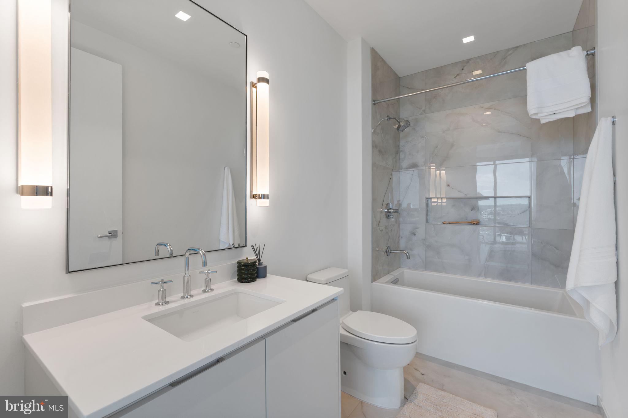 RESTON - Residential