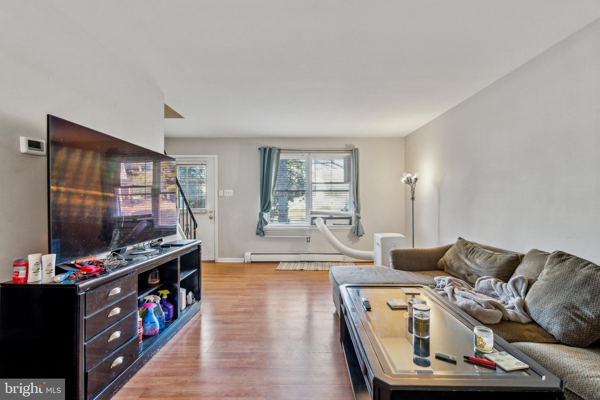 ROXBOROUGH - Residential