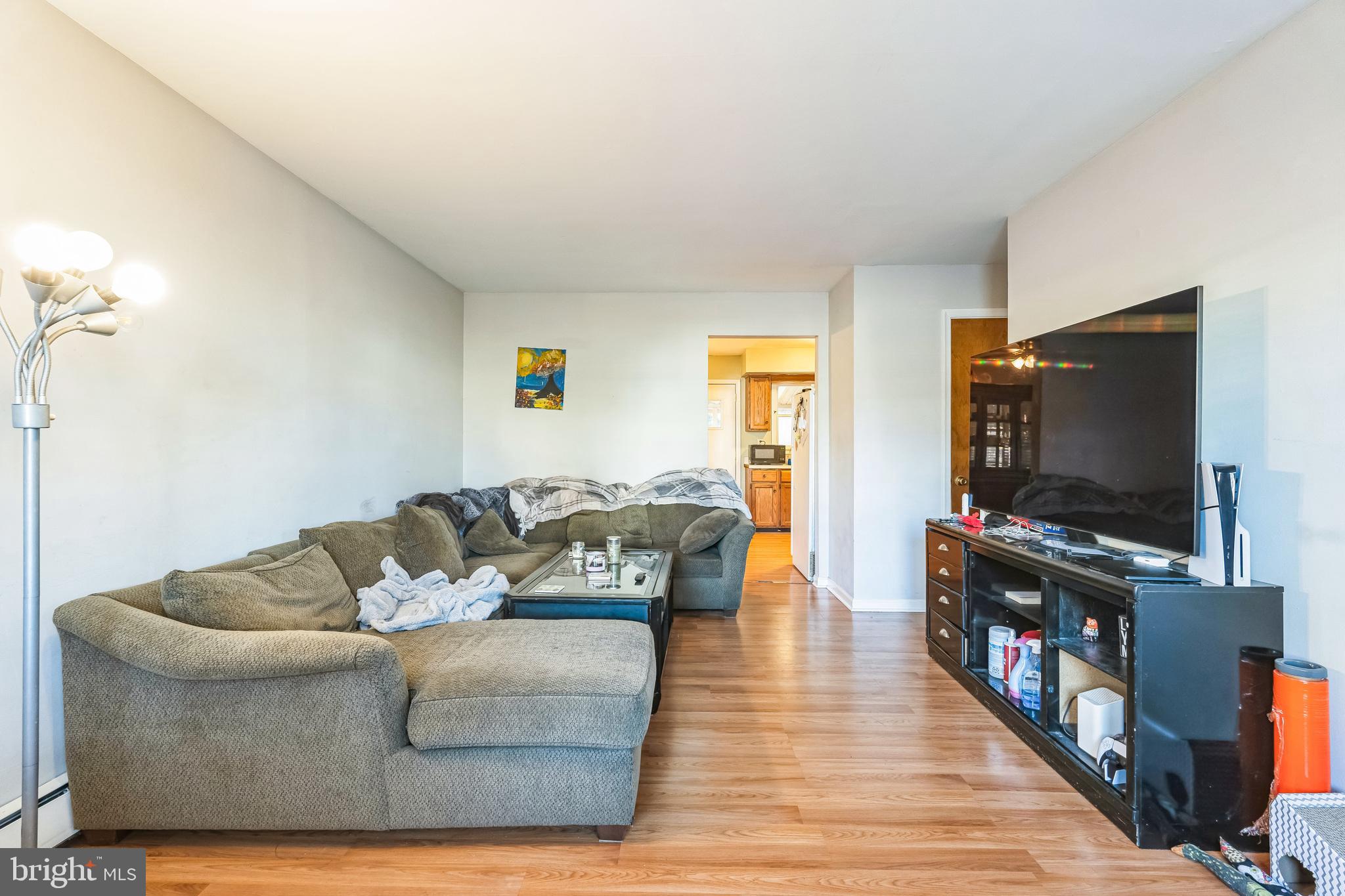 ROXBOROUGH - Residential