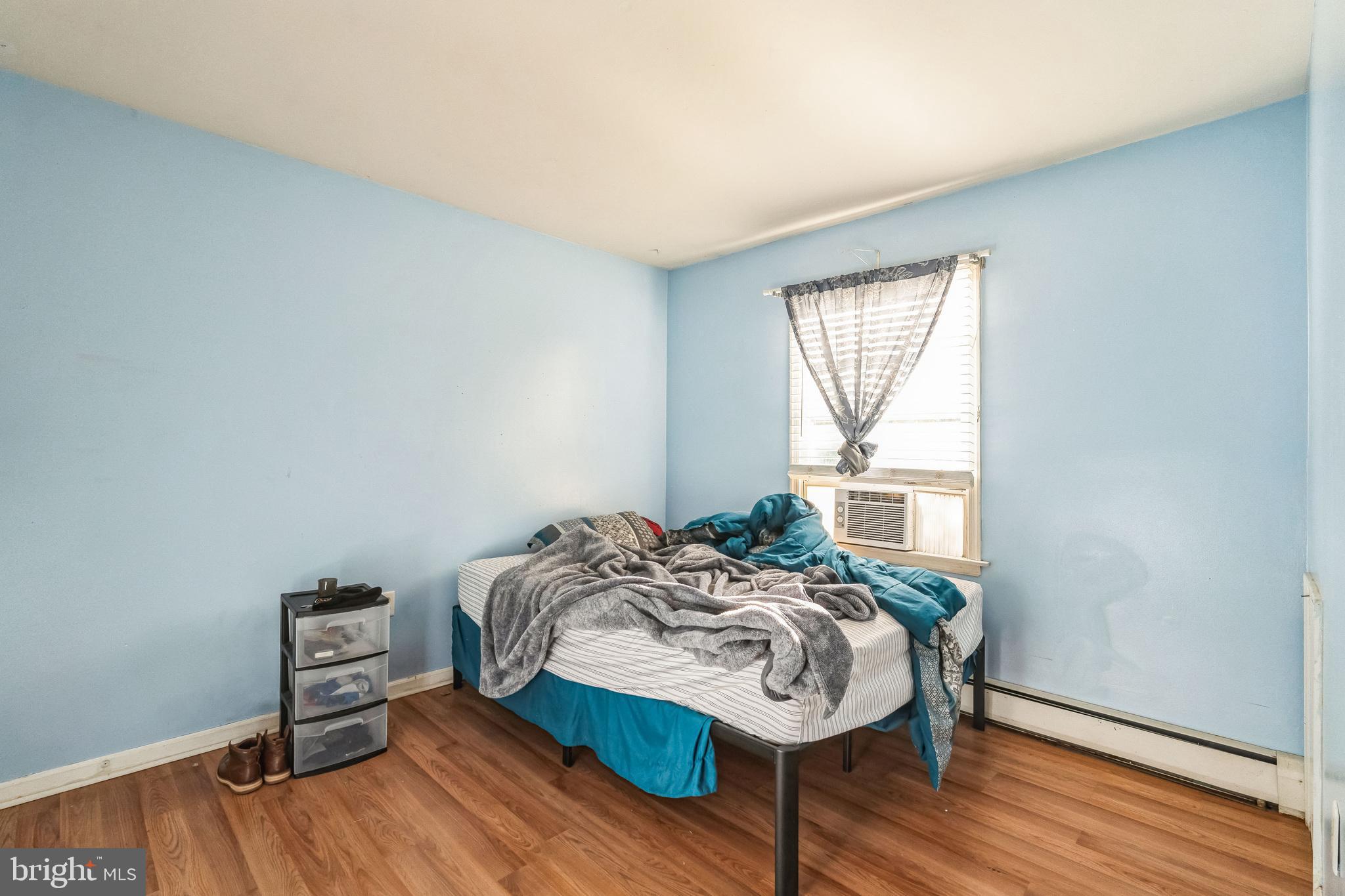 ROXBOROUGH - Residential