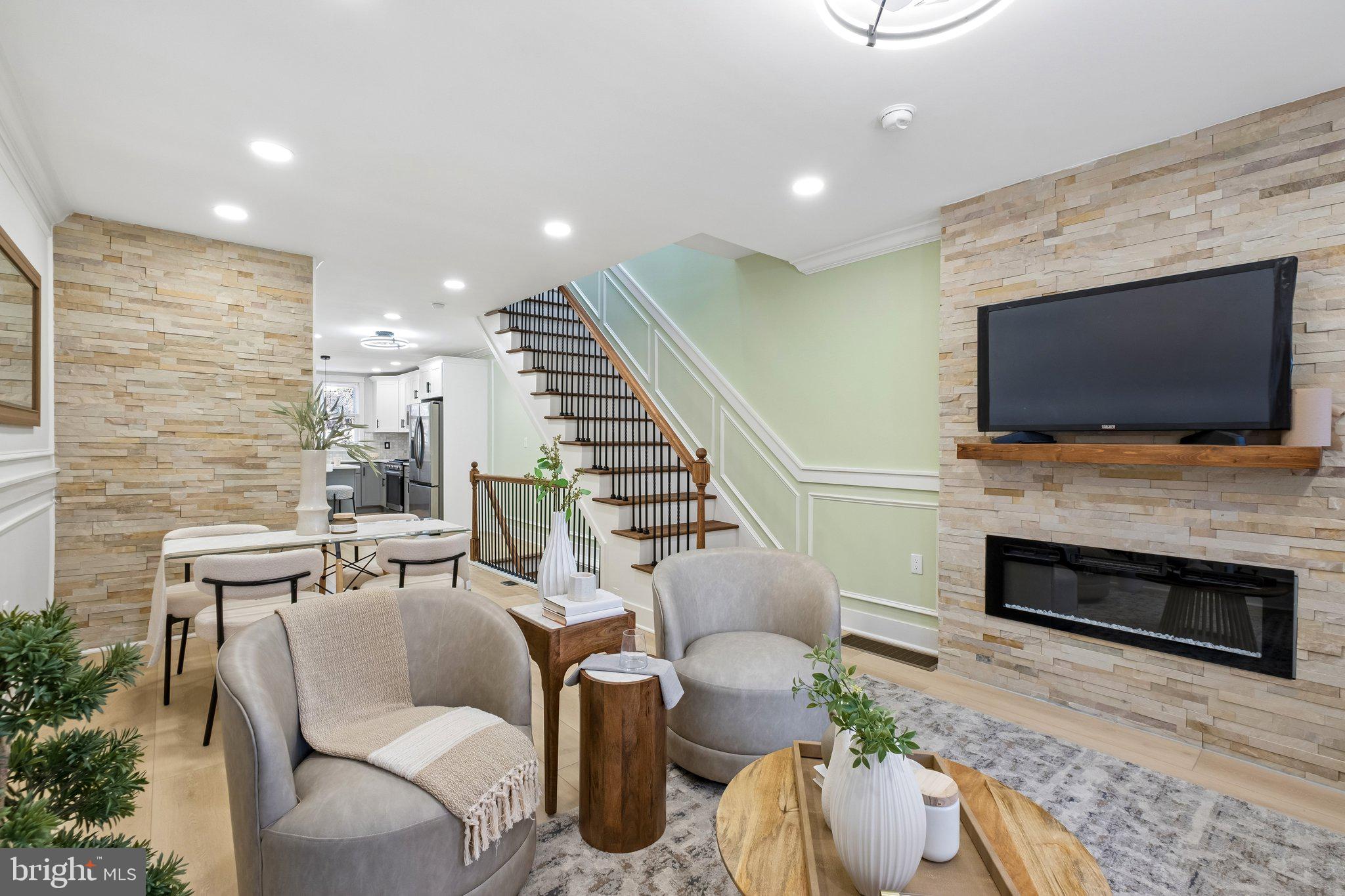 PORT RICHMOND - Residential