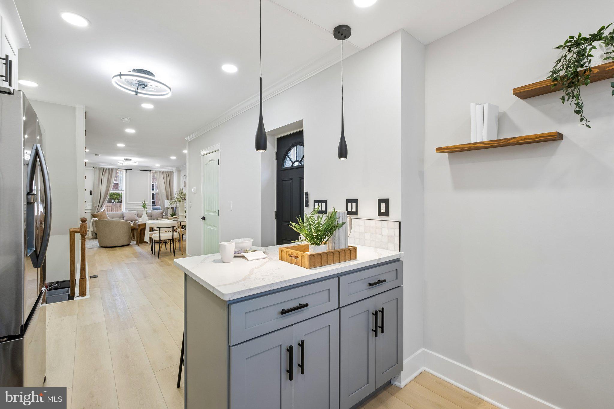 PORT RICHMOND - Residential