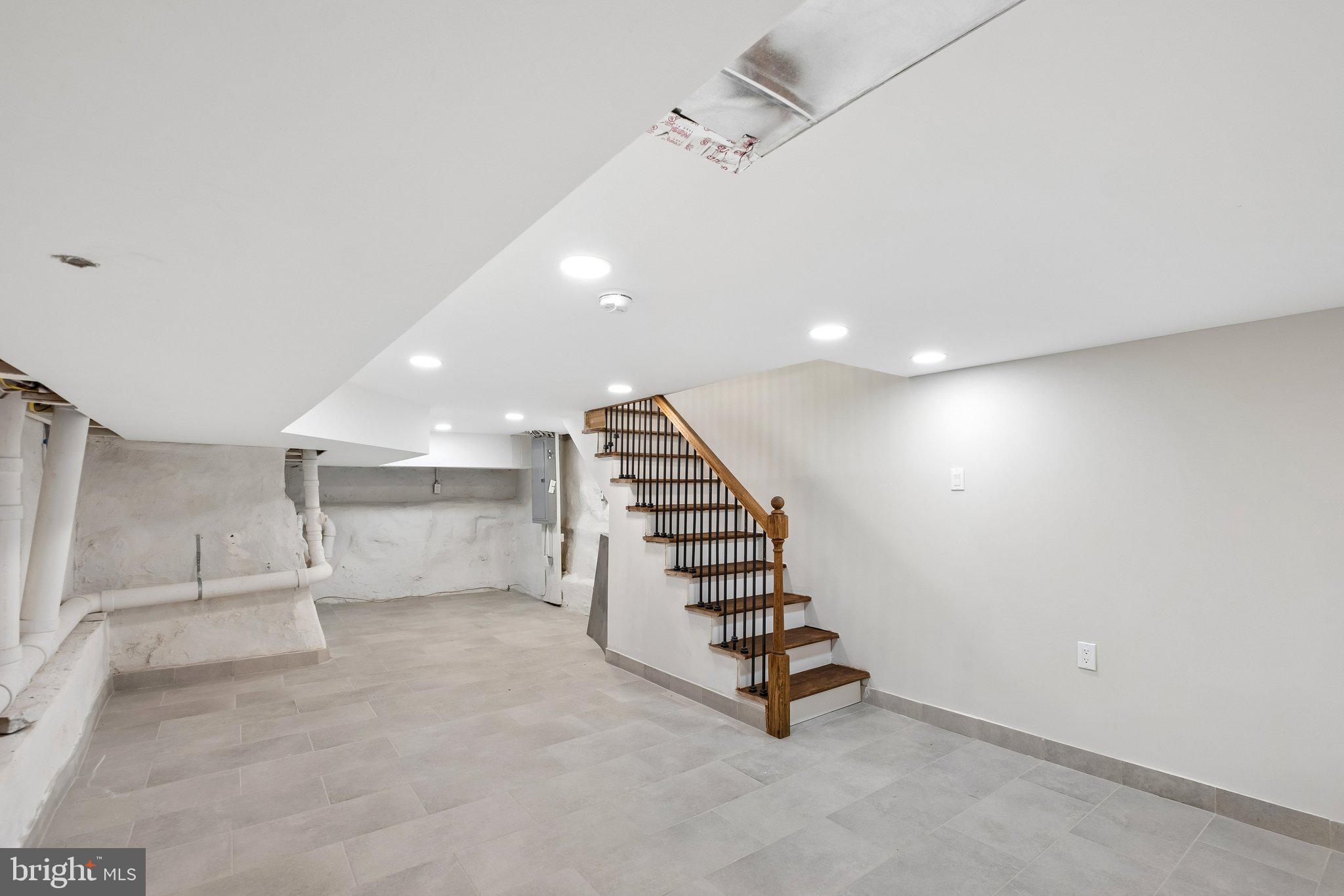 PORT RICHMOND - Residential