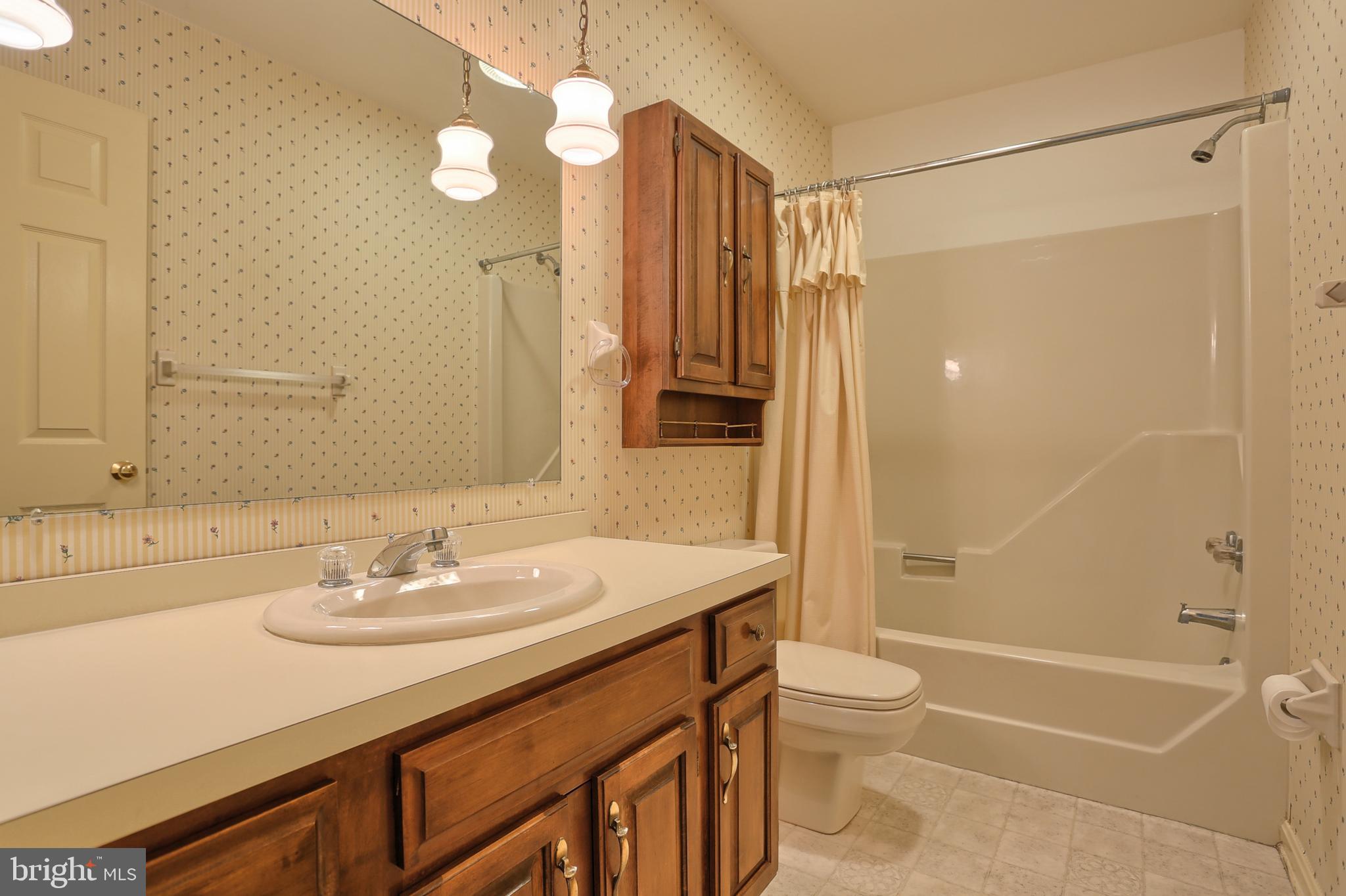 OAKMONT - Residential
