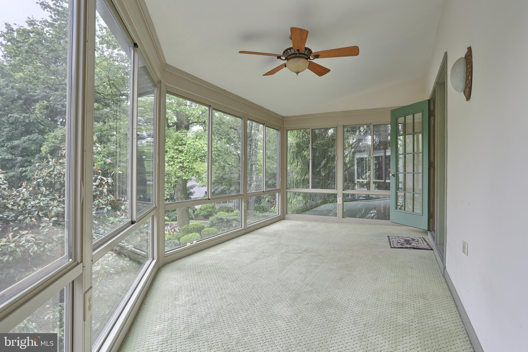 OAKMONT - Residential