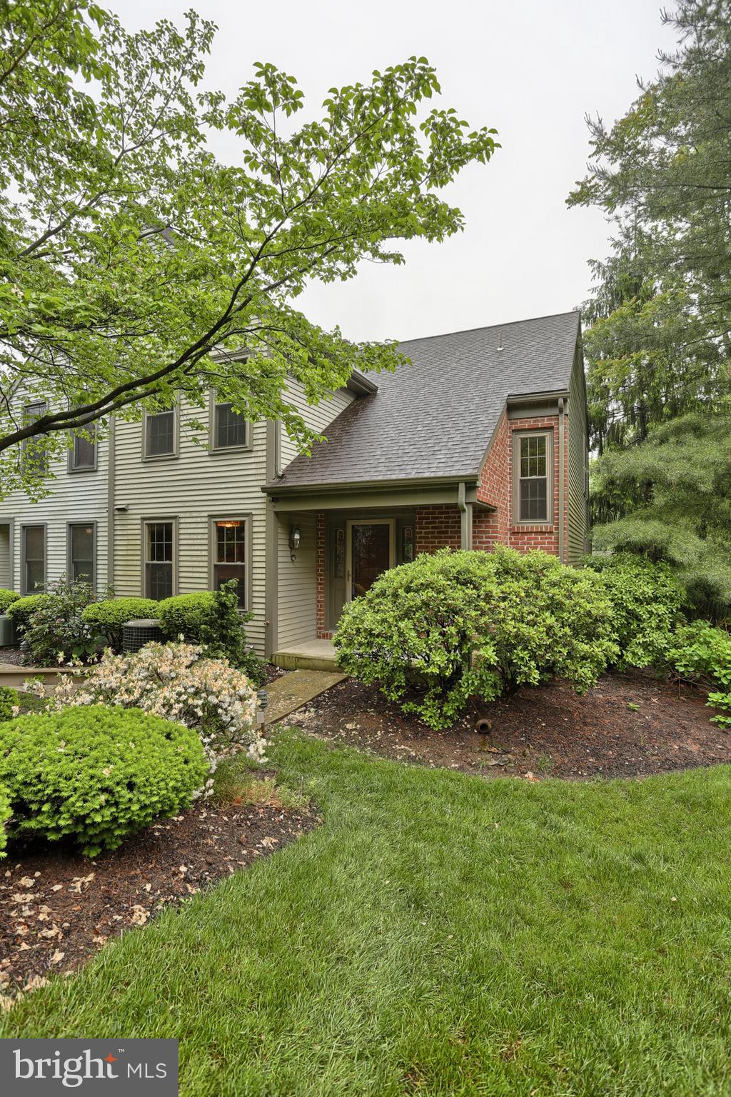 OAKMONT - Residential