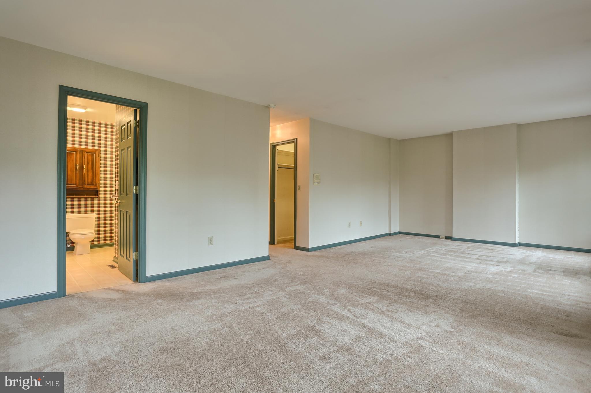 OAKMONT - Residential