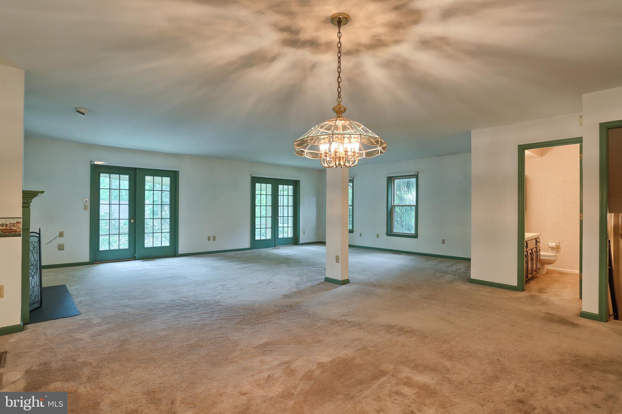 OAKMONT - Residential