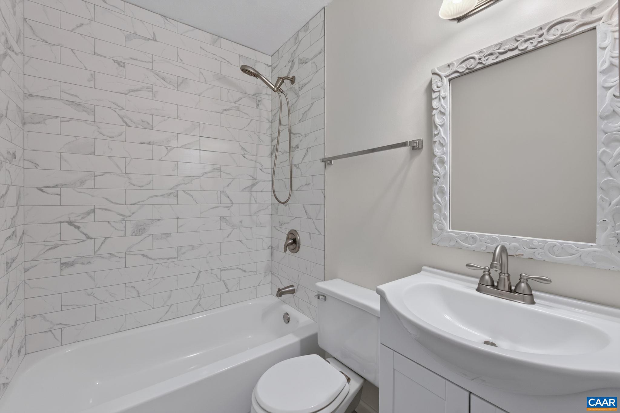 LEXINGTON - Residential
