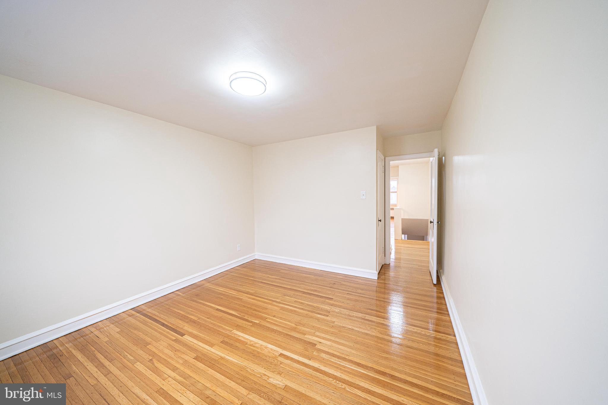 LAWNCREST - Residential