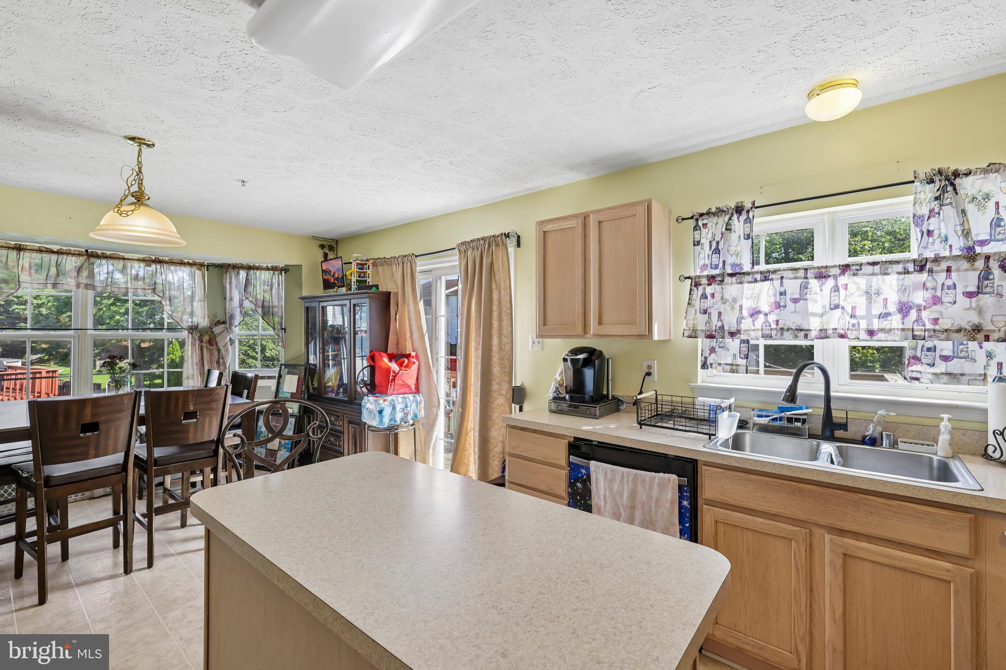 WEST SHORE - Residential