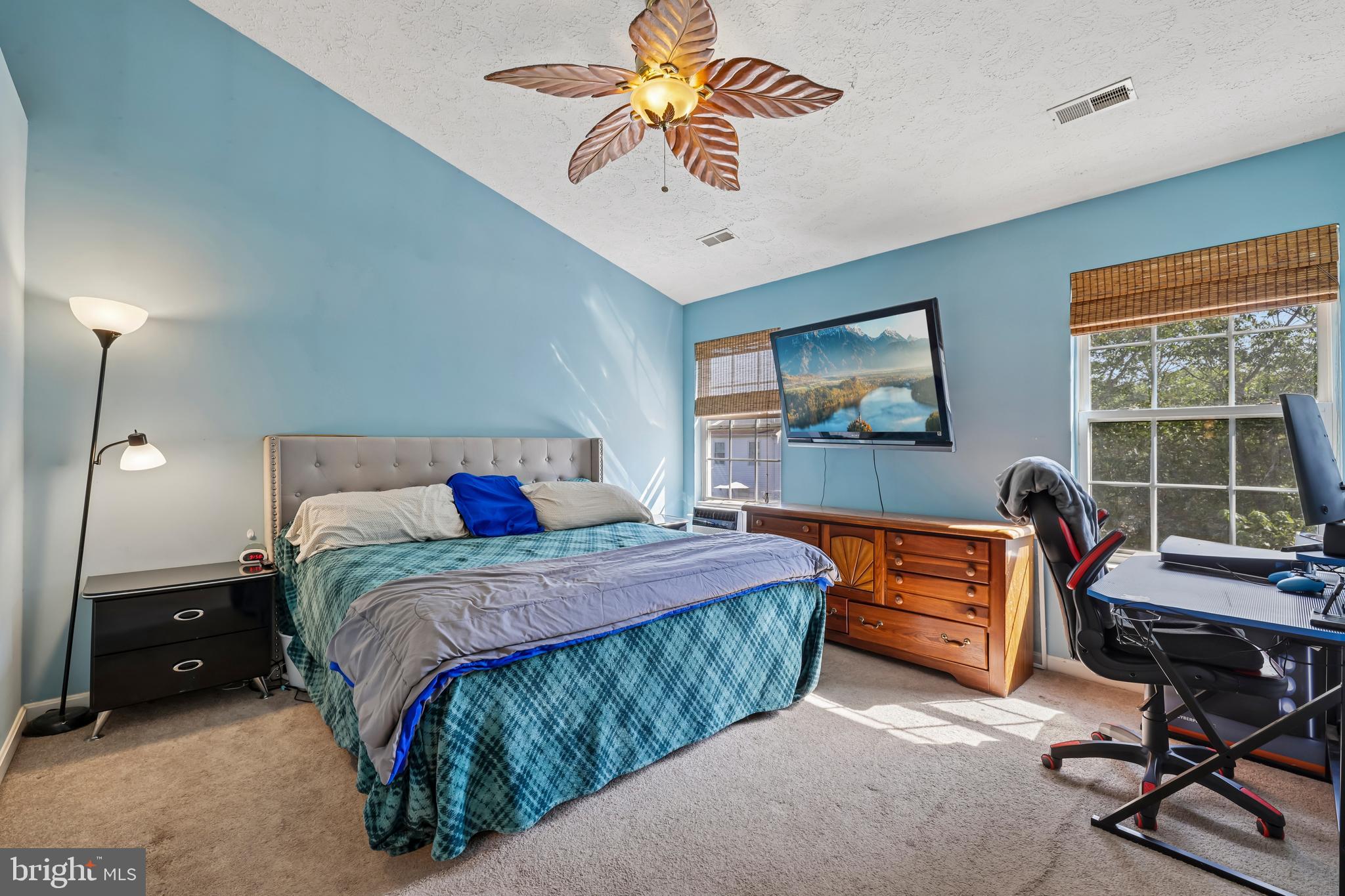 WEST SHORE - Residential