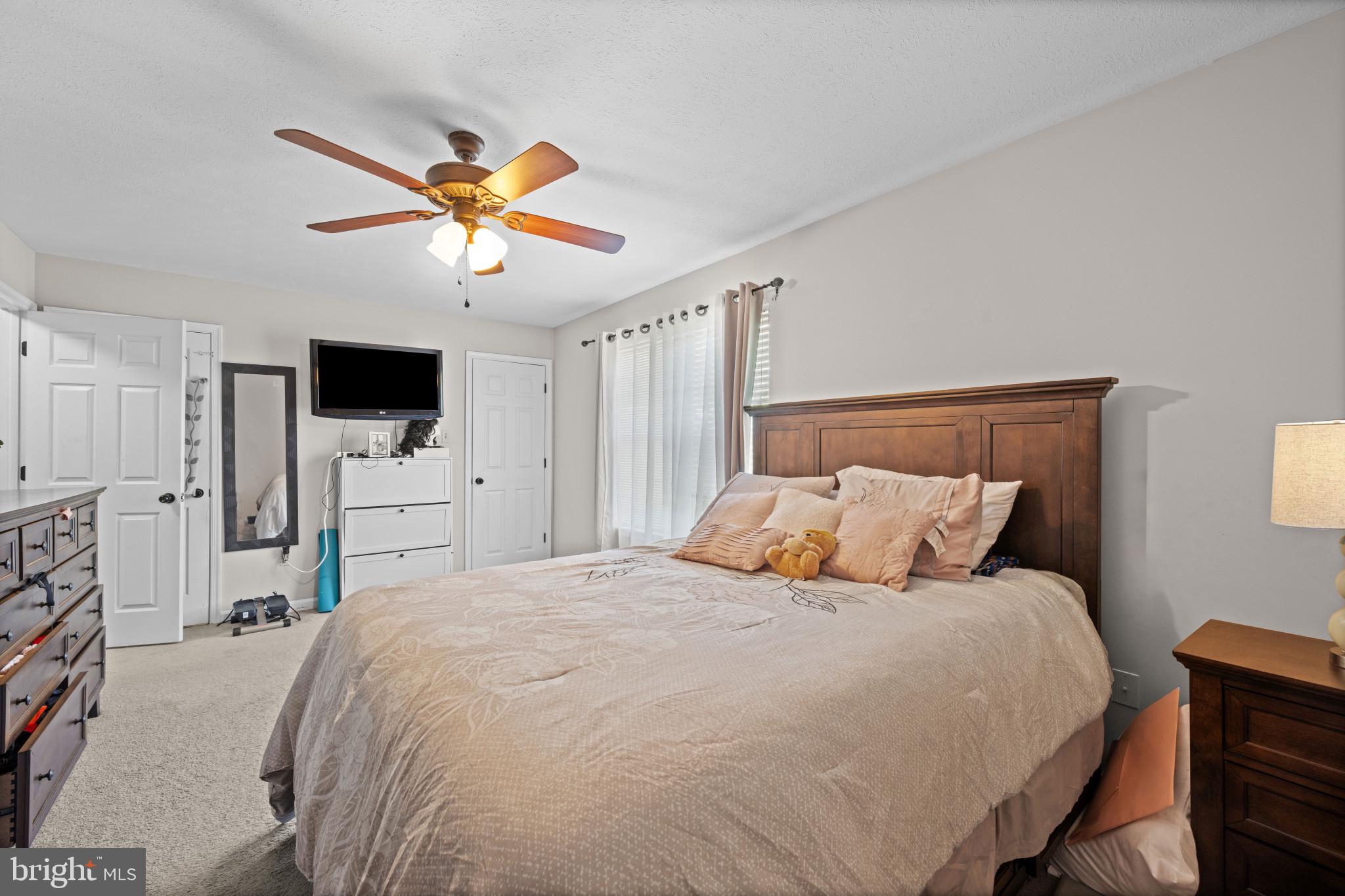 ROBERTS FIELD - Residential