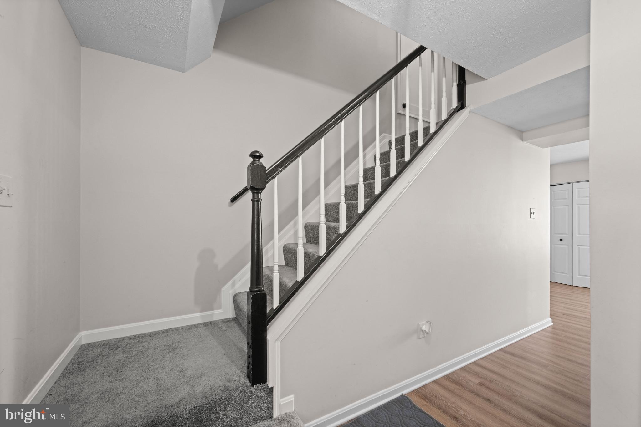 ROBERTS FIELD - Residential