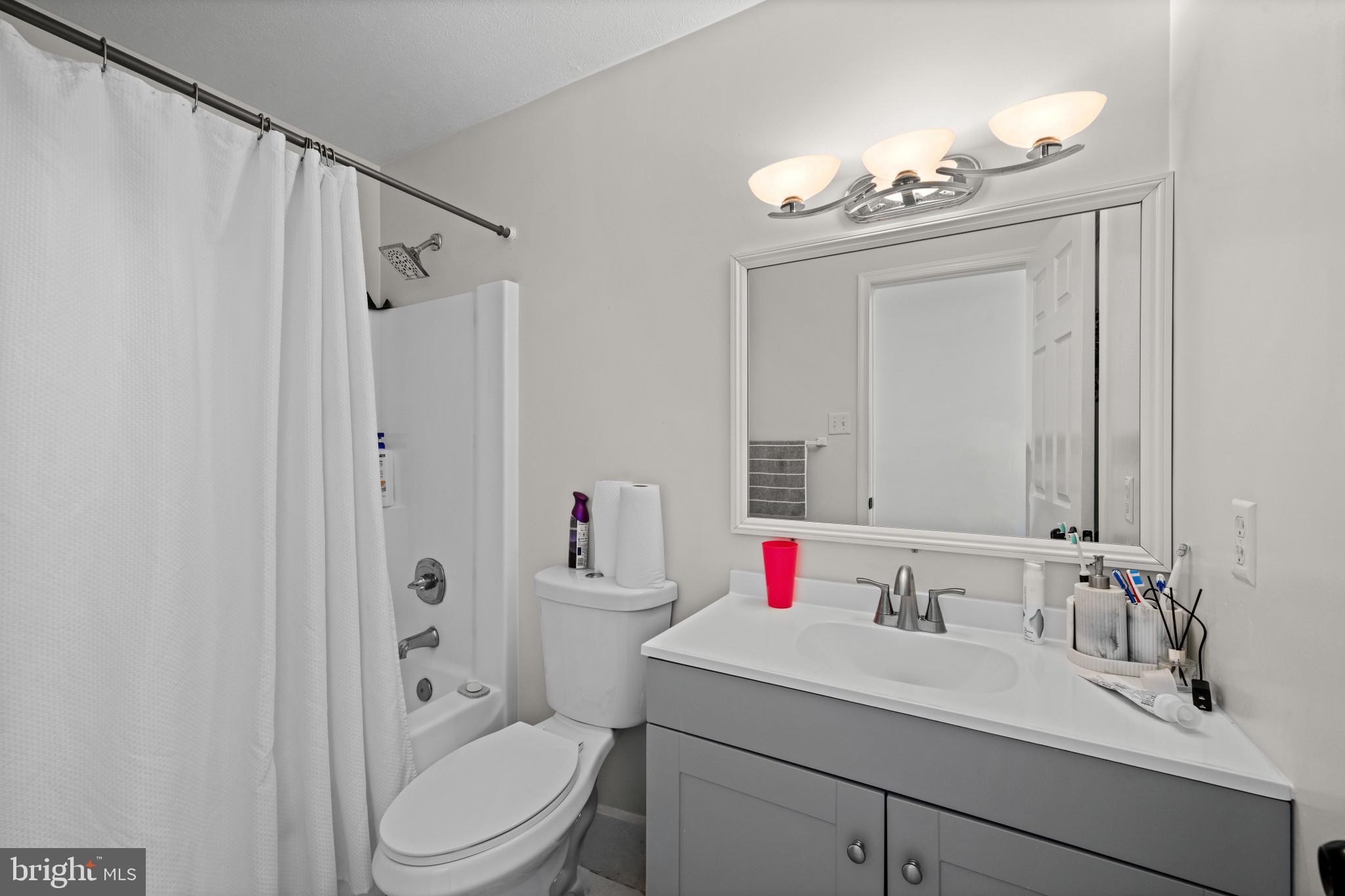 ROBERTS FIELD - Residential